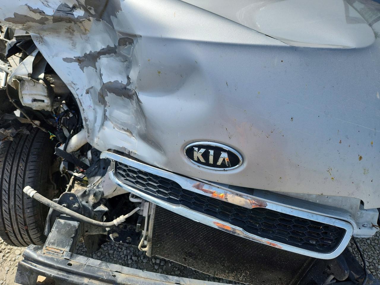2011 Kia Soul Silver vin: KNDJT2A1XB7308804