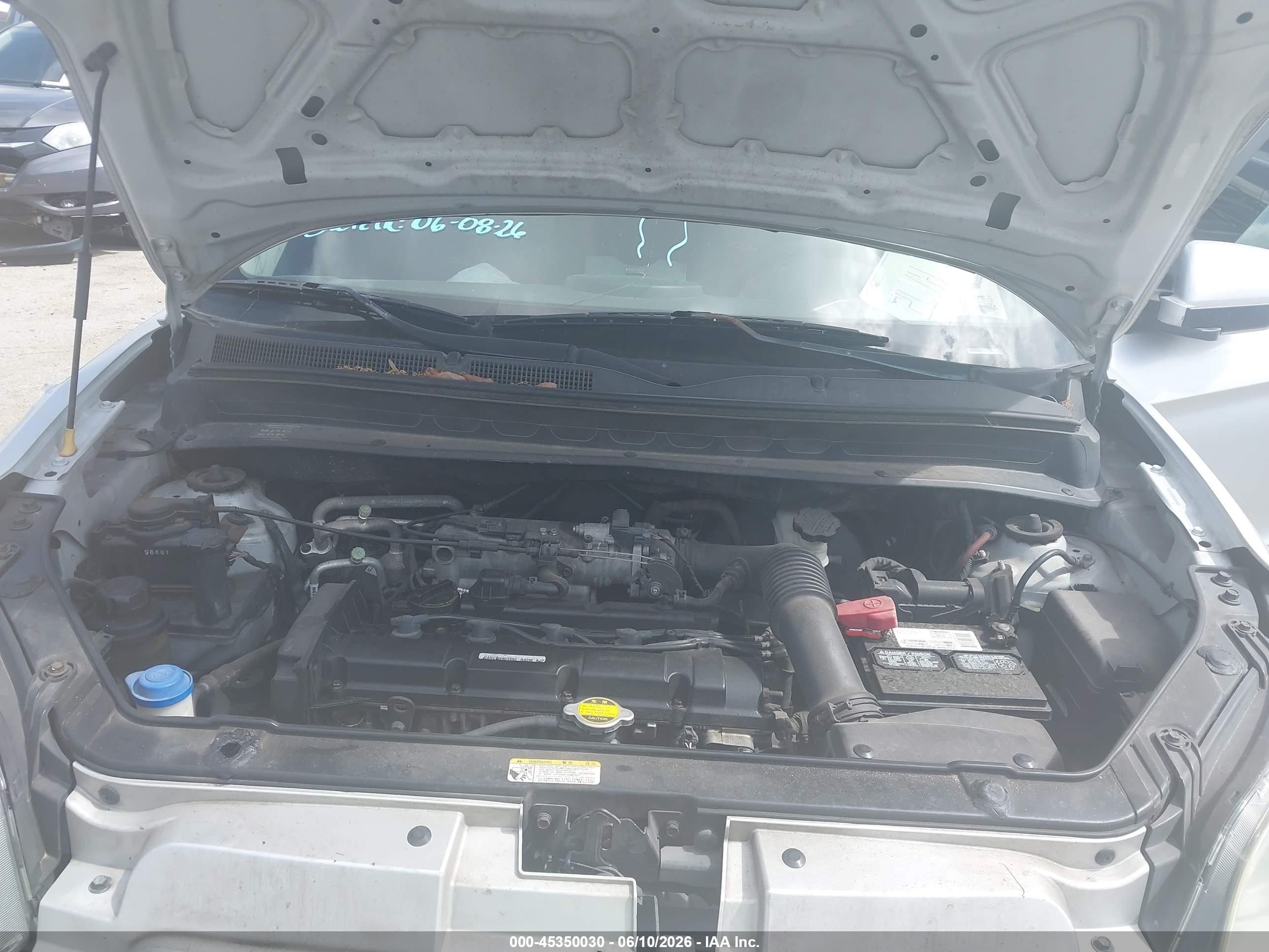 2010 Kia Soul + Silver vin: KNDJT2A20A7051403
