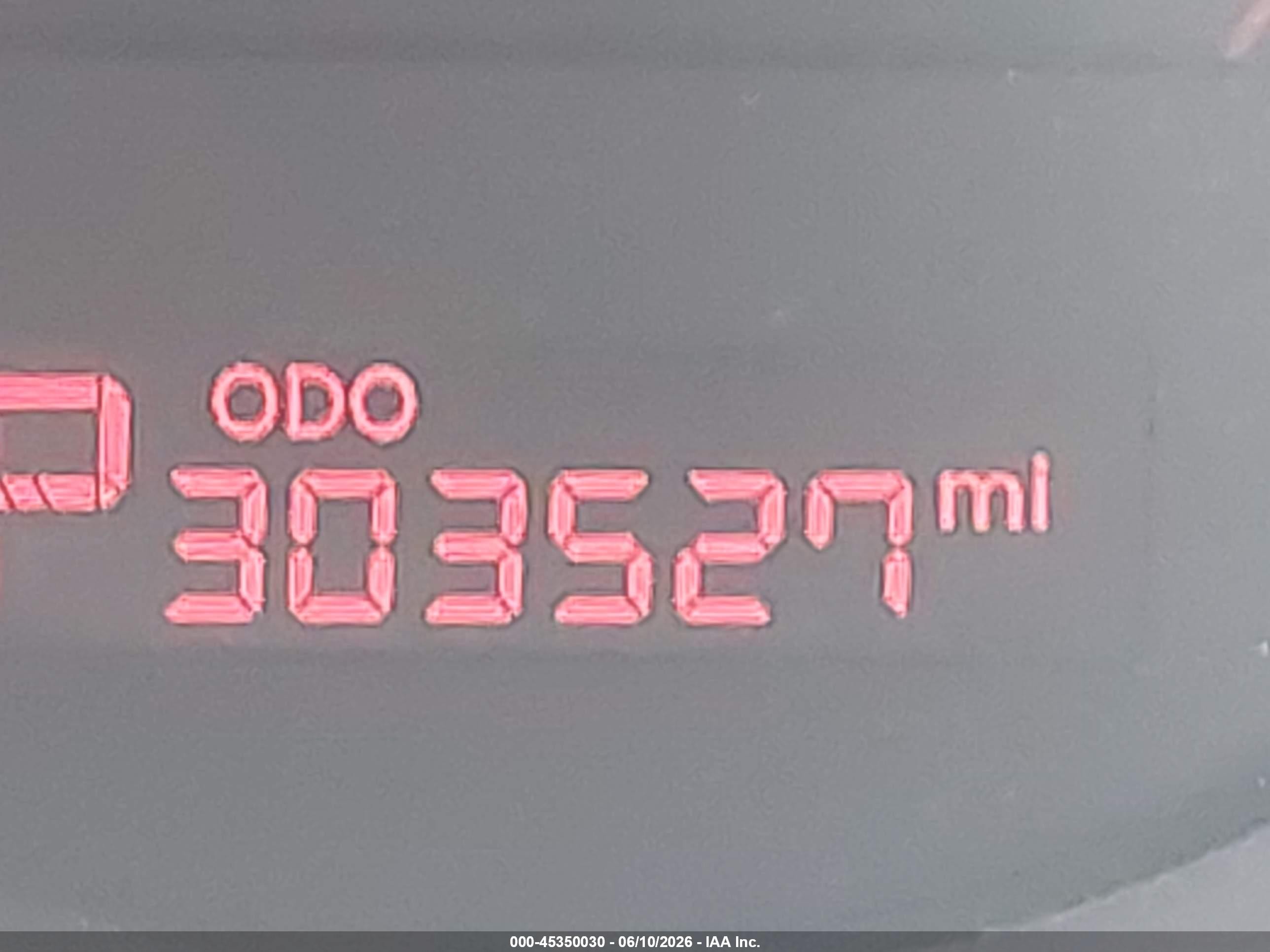 2010 Kia Soul + Silver vin: KNDJT2A20A7051403