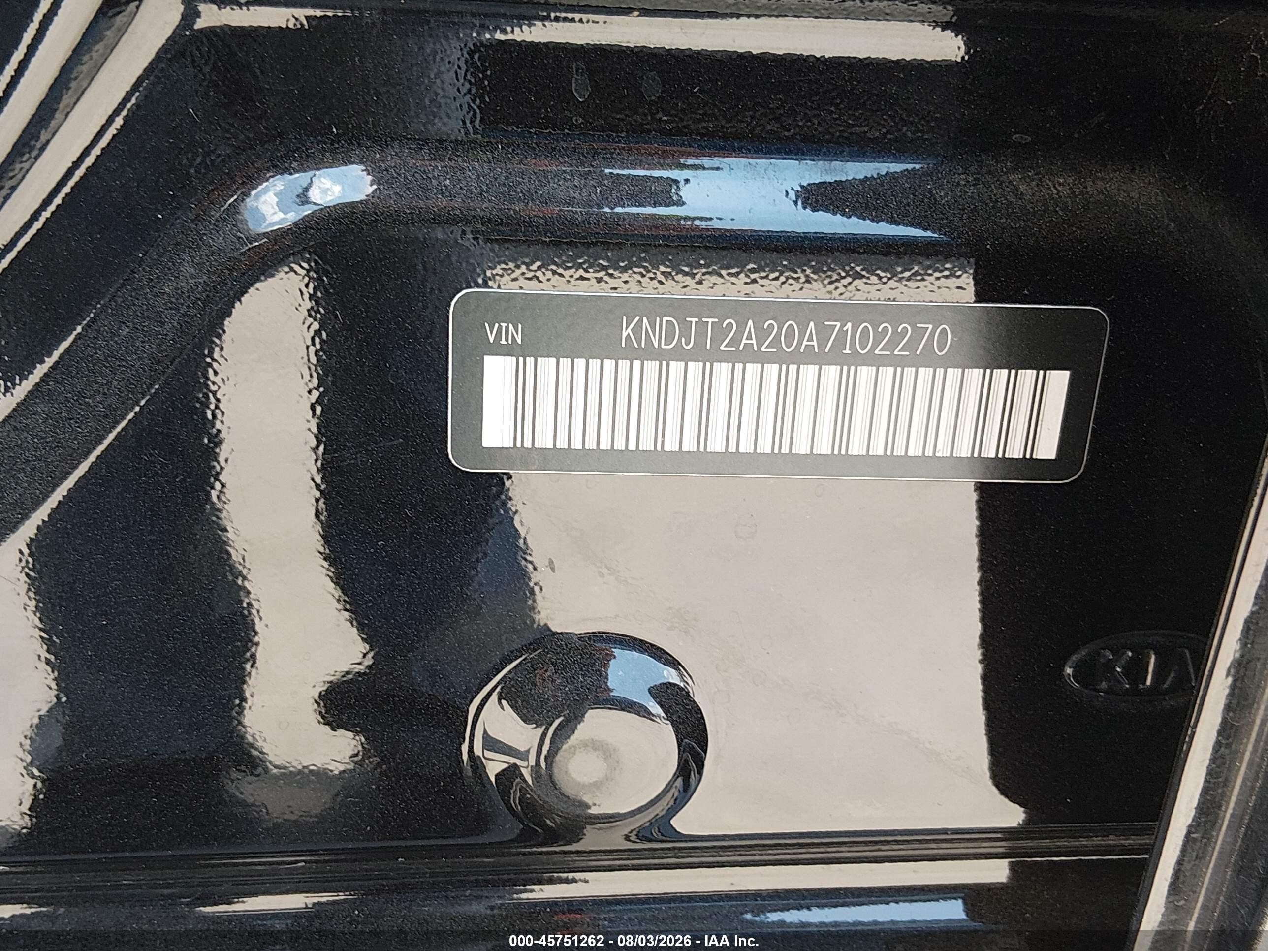 2010 Kia Soul + Black vin: KNDJT2A20A7102270