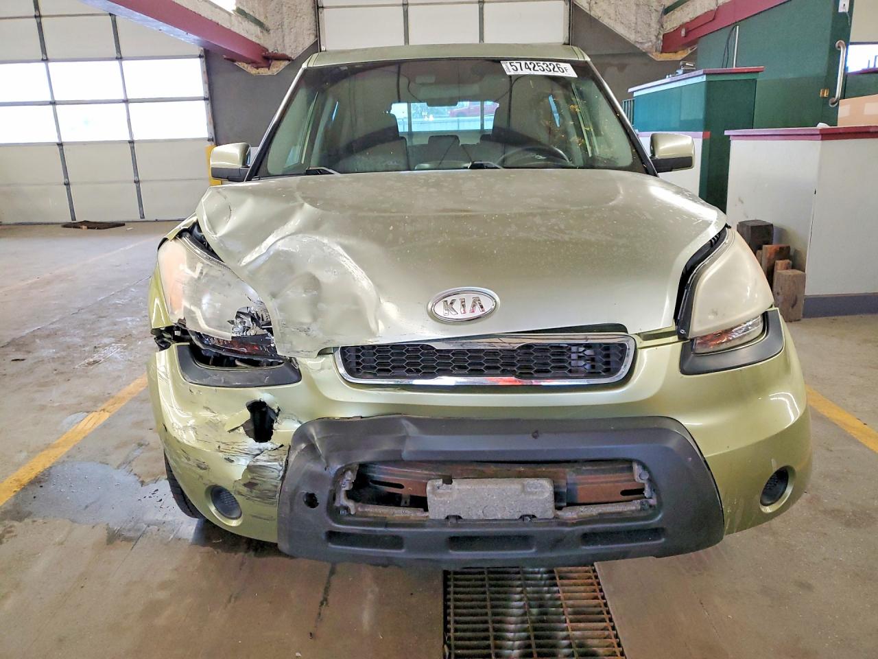2010 Kia Soul + Green vin: KNDJT2A20A7106514