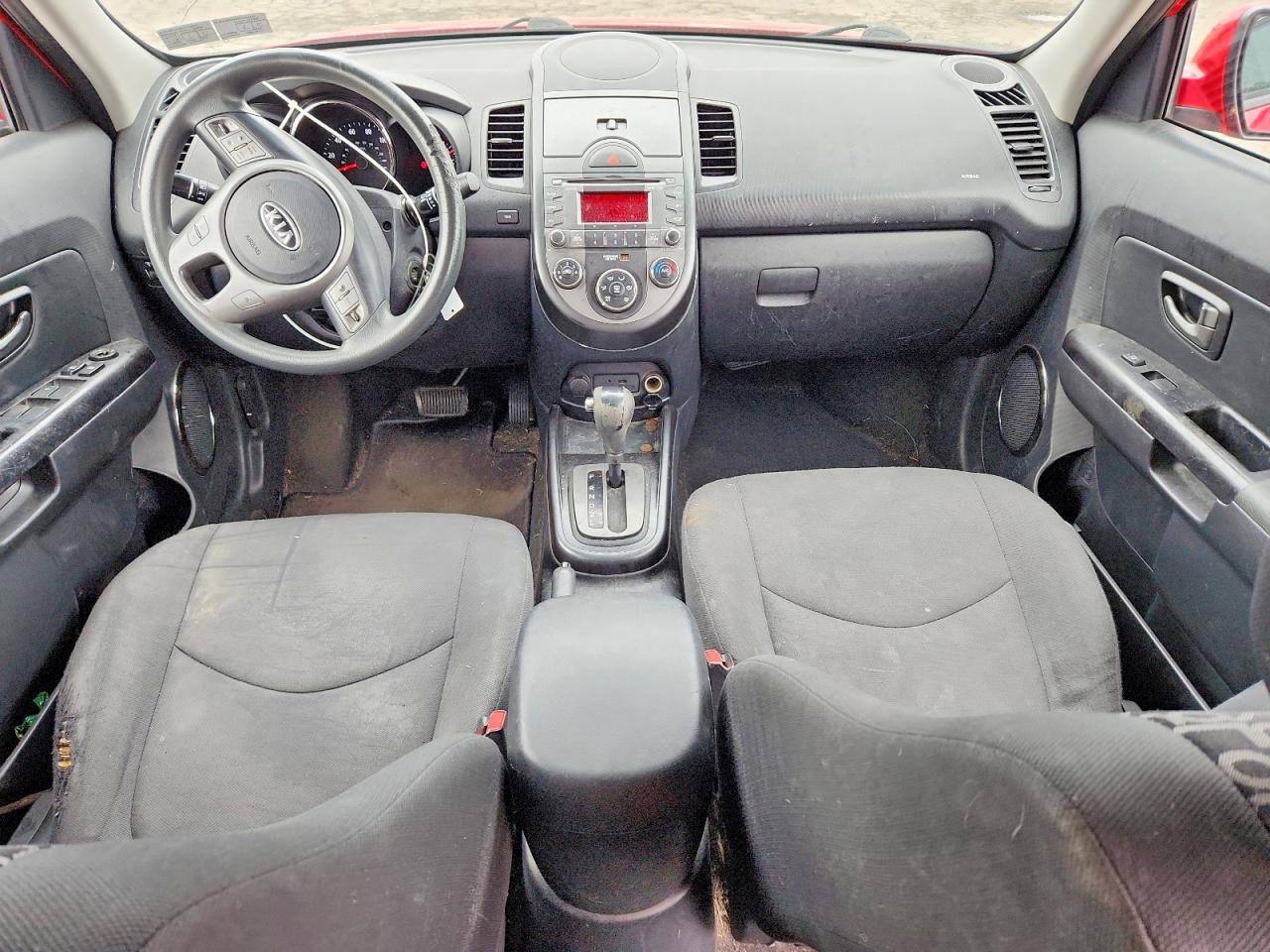 2010 Kia Soul + Red vin: KNDJT2A20A7172271