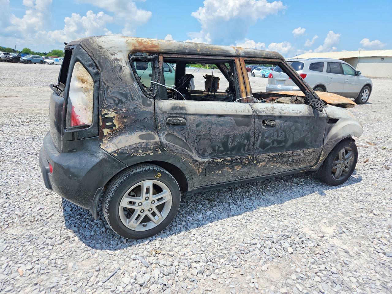 2010 Kia Soul + Burn vin: KNDJT2A20A7181083