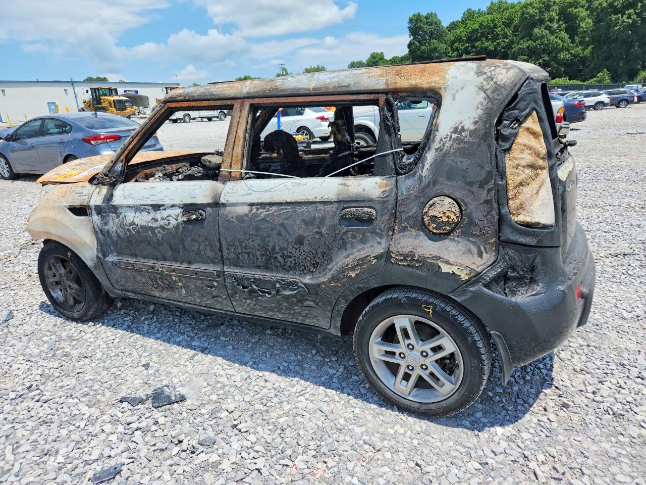 2010 Kia Soul + Burn vin: KNDJT2A20A7181083