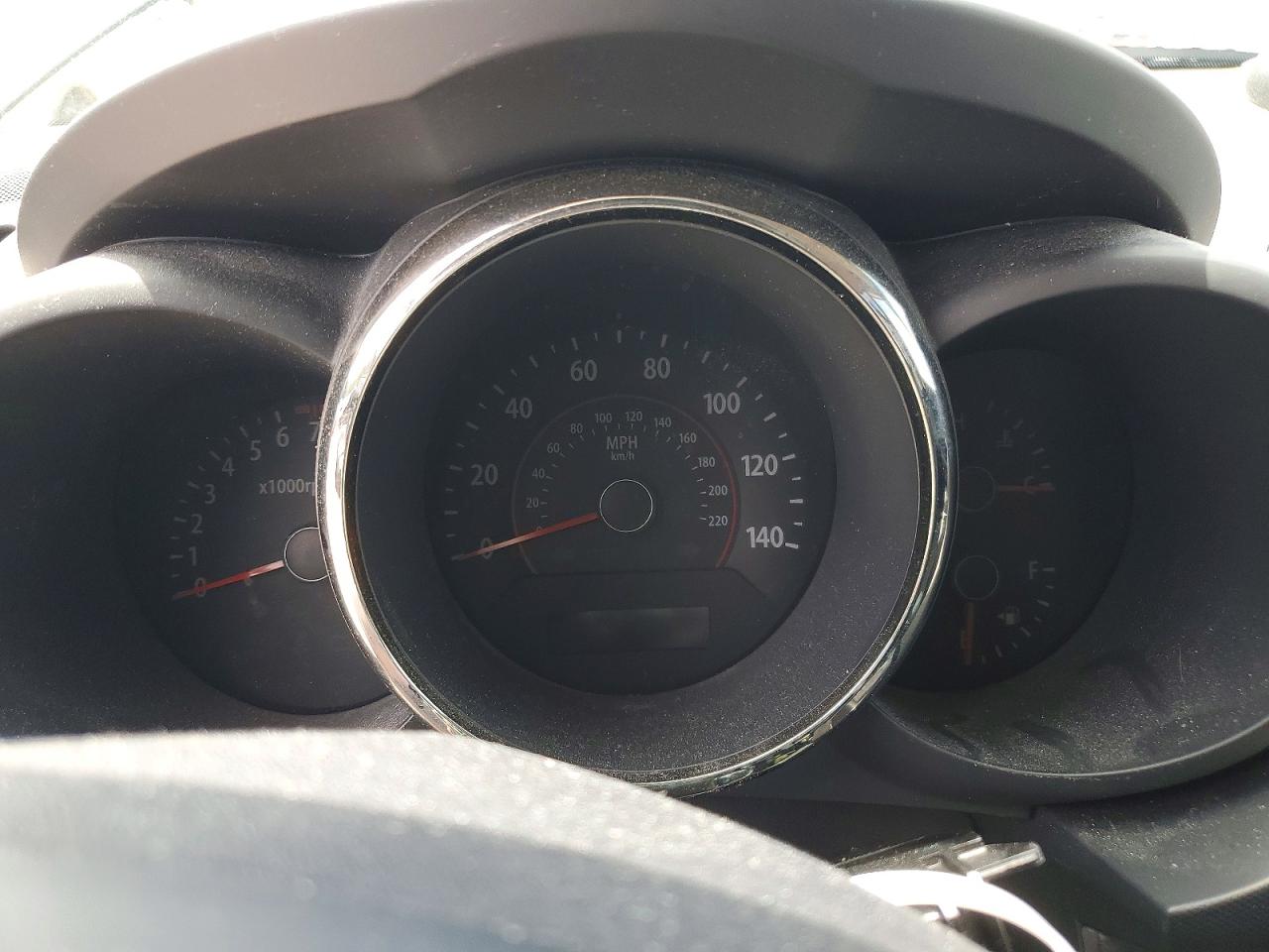 2010 Kia Soul + Black vin: KNDJT2A20A7184064