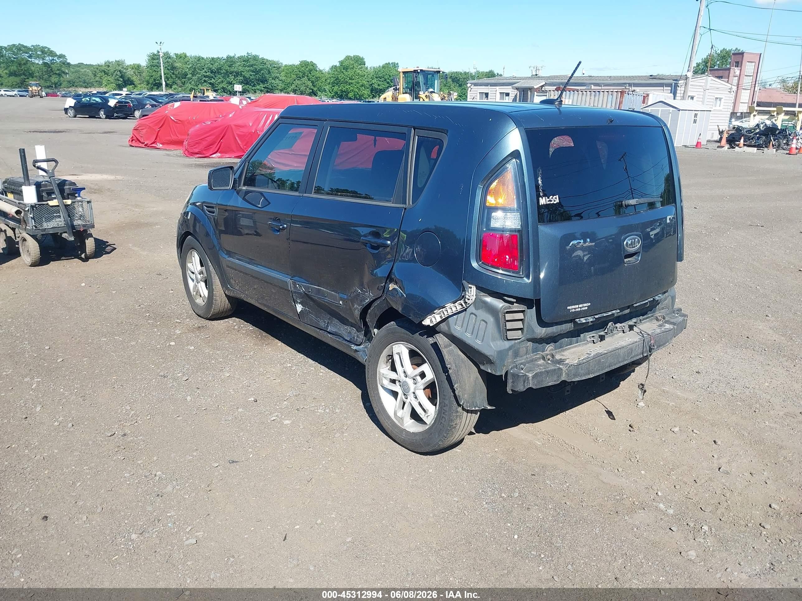 2011 Kia Soul + Серый vin: KNDJT2A20B7195602