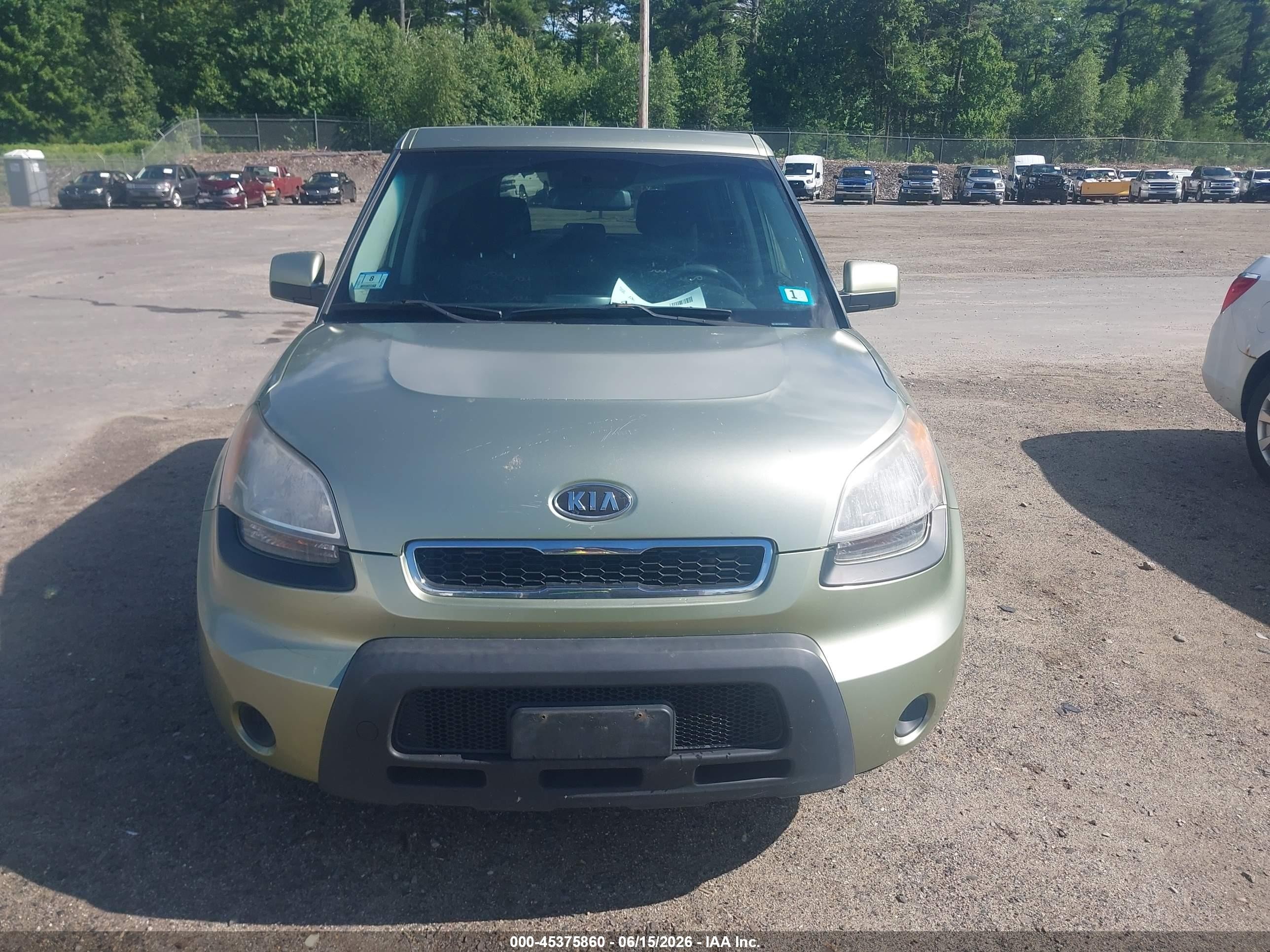 2011 Kia Soul + Green vin: KNDJT2A20B7197818