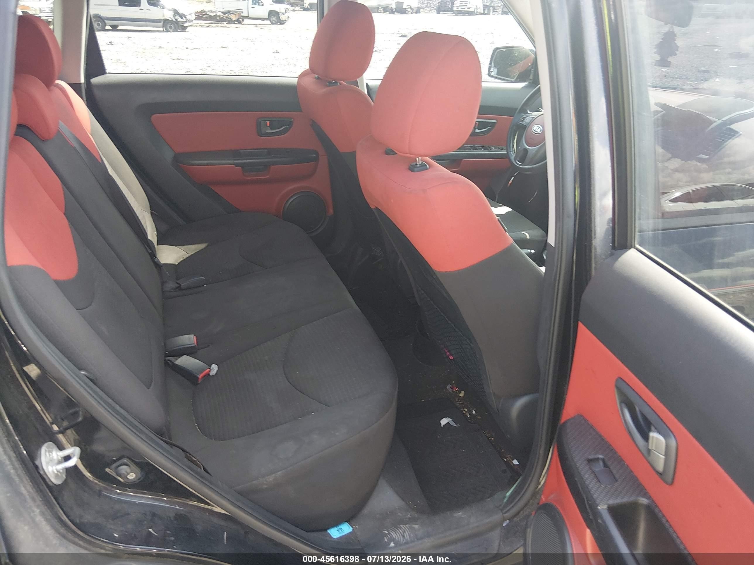 2011 Kia Soul Sport Black vin: KNDJT2A20B7214102