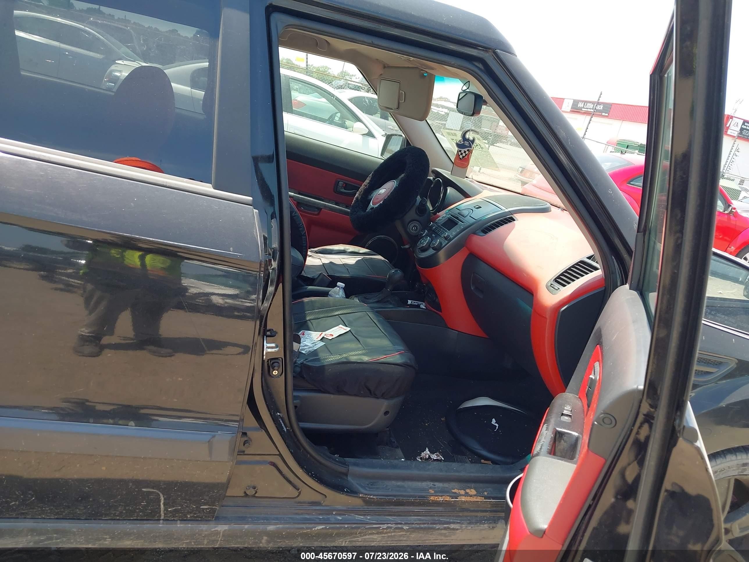 2011 Kia Soul Sport Black vin: KNDJT2A20B7226279