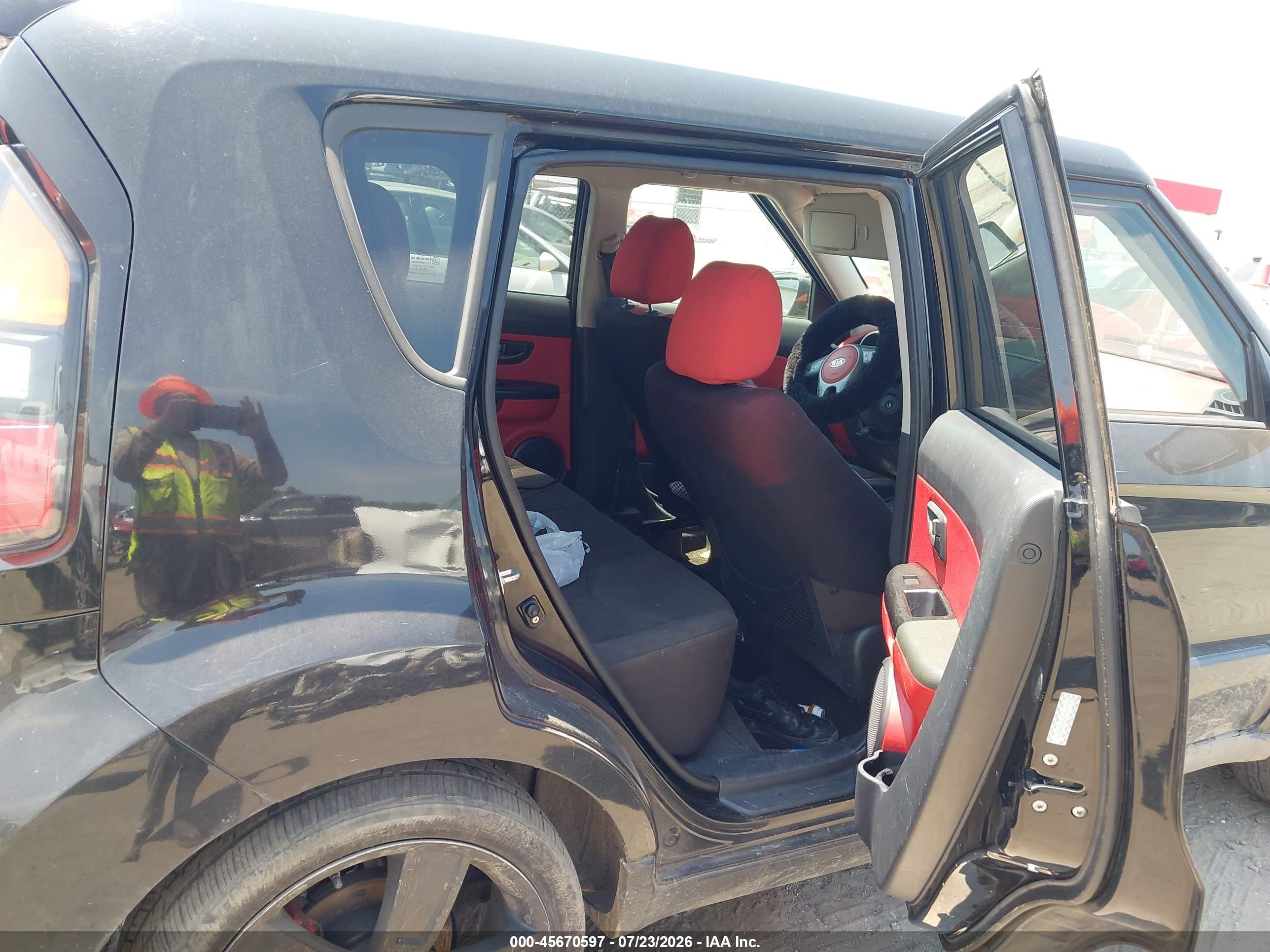 2011 Kia Soul Sport Black vin: KNDJT2A20B7226279