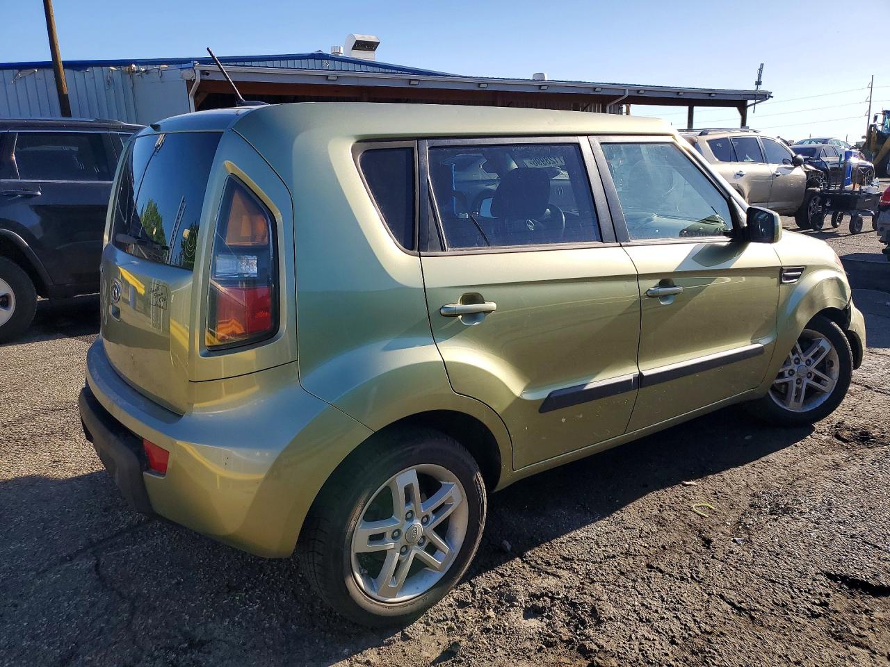 2011 Kia Soul + Зеленый vin: KNDJT2A20B7238464