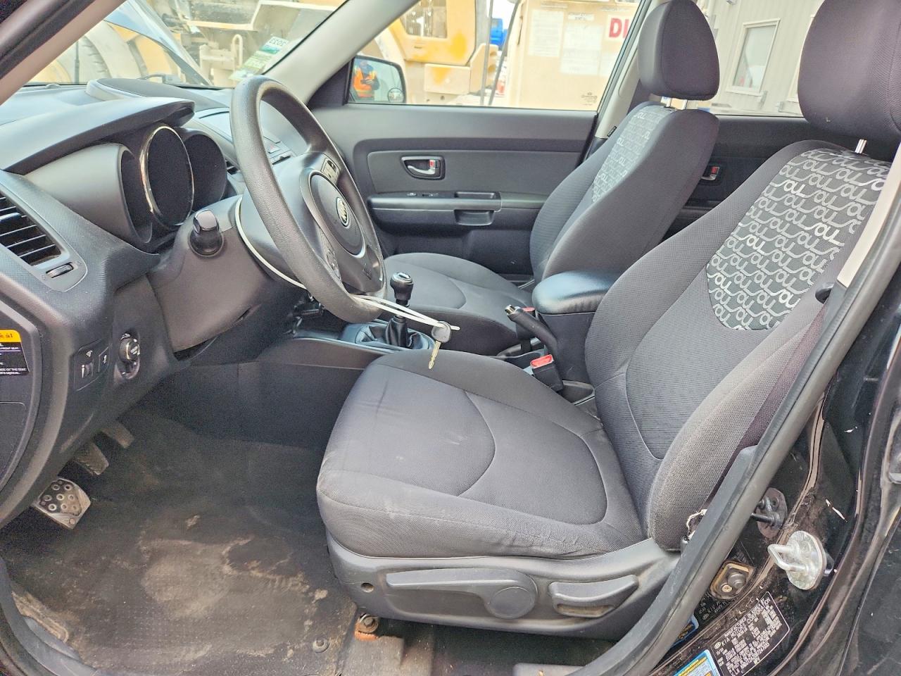 2011 Kia Soul Черный vin: KNDJT2A20B7247035