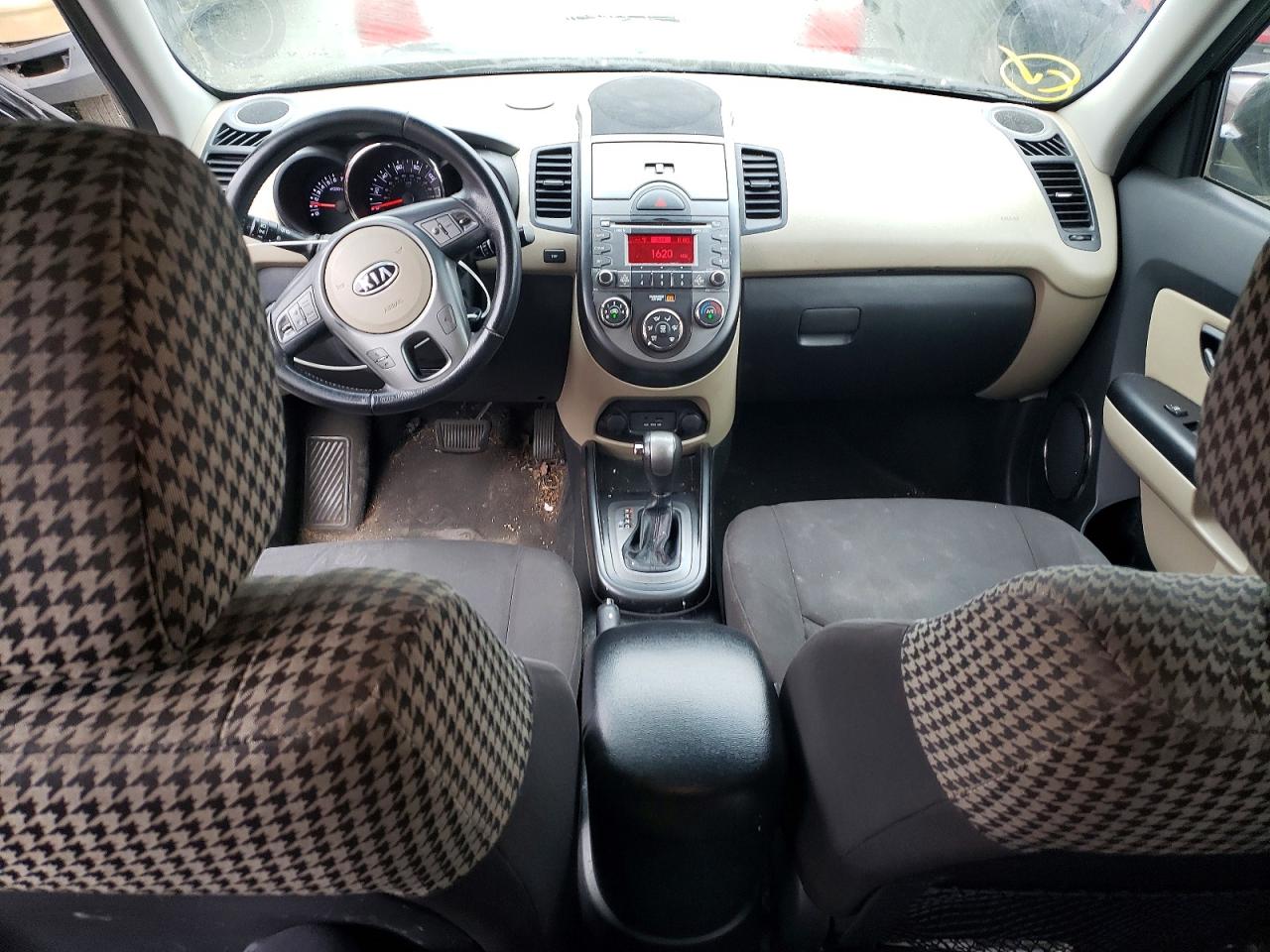 2011 Kia Soul ! Black vin: KNDJT2A20B7248332
