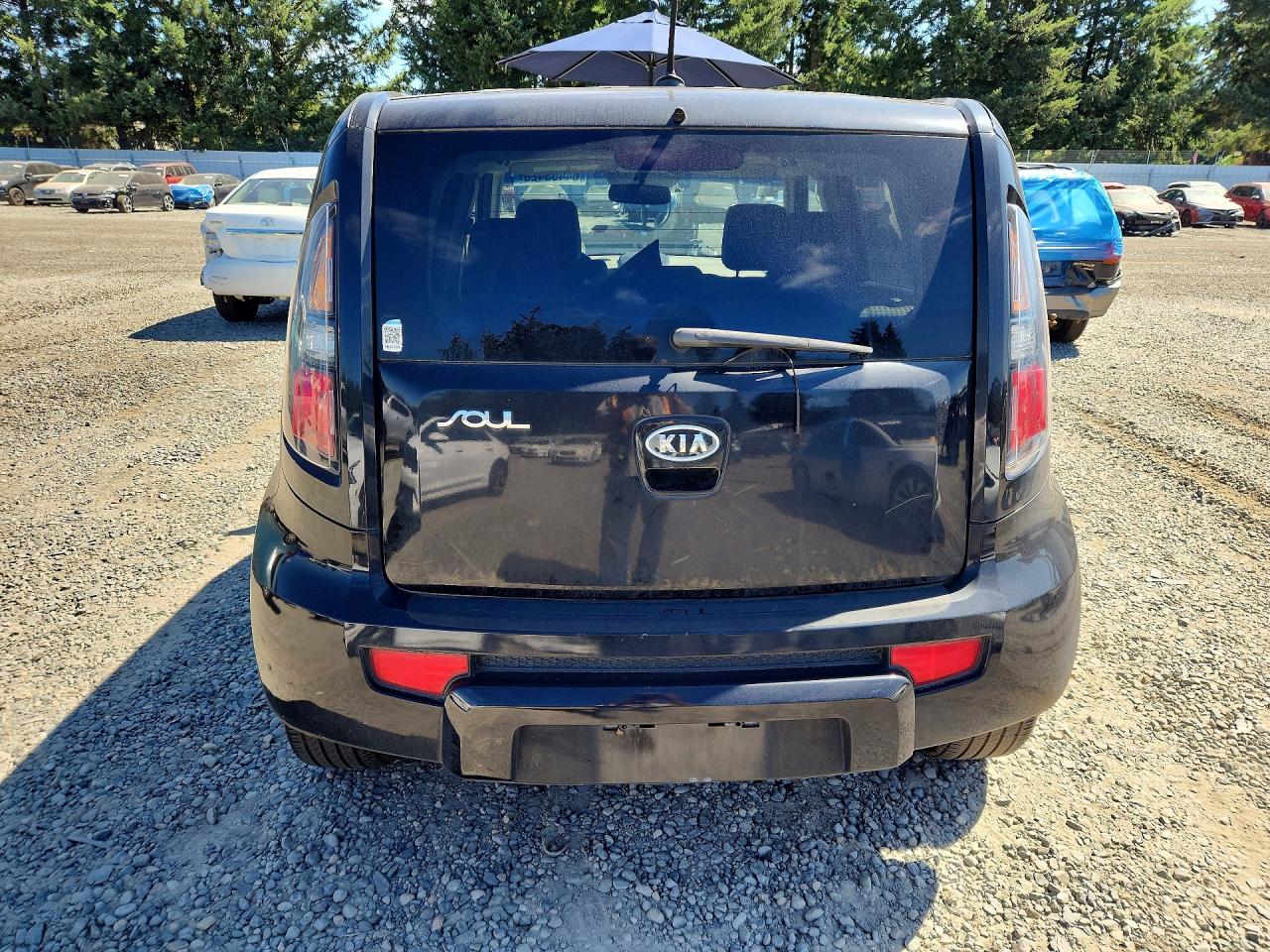 2011 Kia Soul ! Black vin: KNDJT2A20B7248332