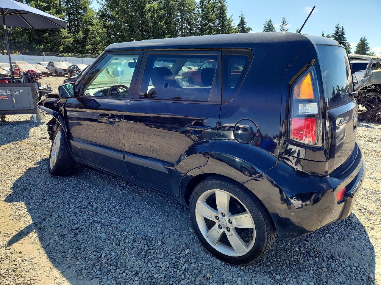 2011 Kia Soul ! Black vin: KNDJT2A20B7248332