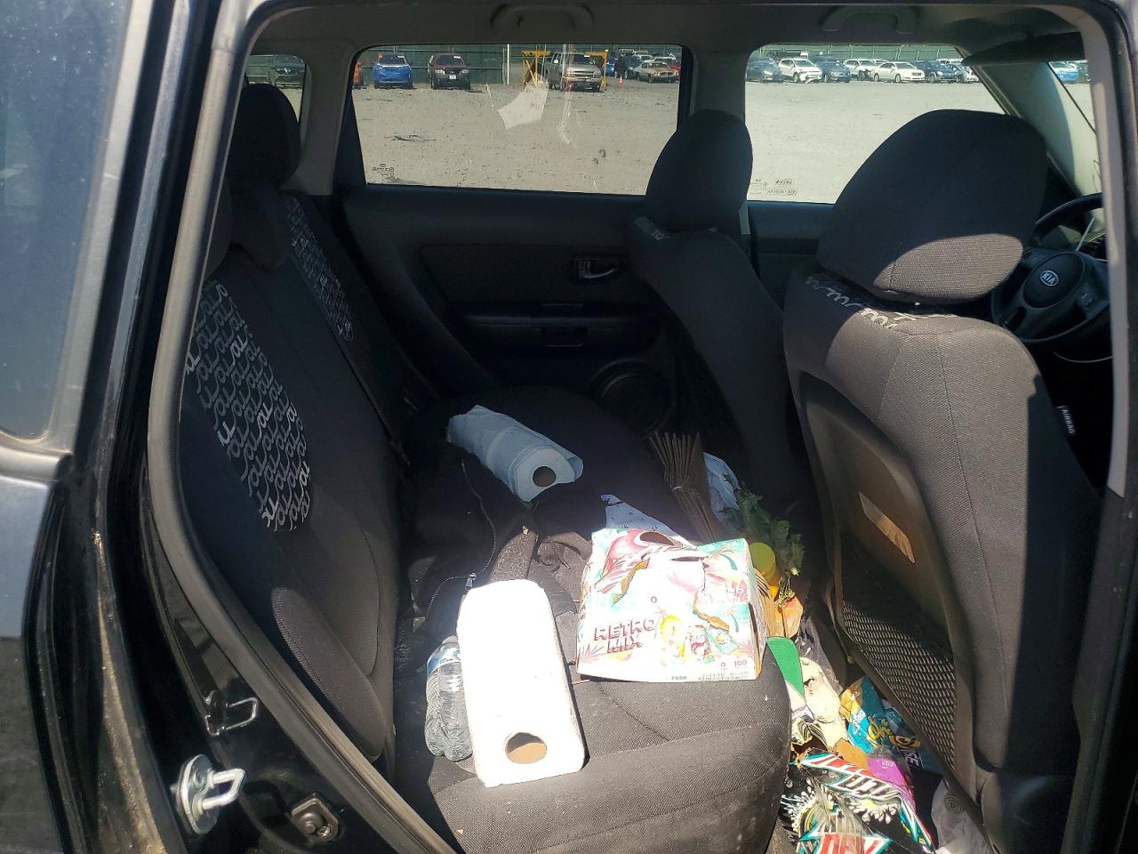 2011 Kia Soul + Black vin: KNDJT2A20B7250341