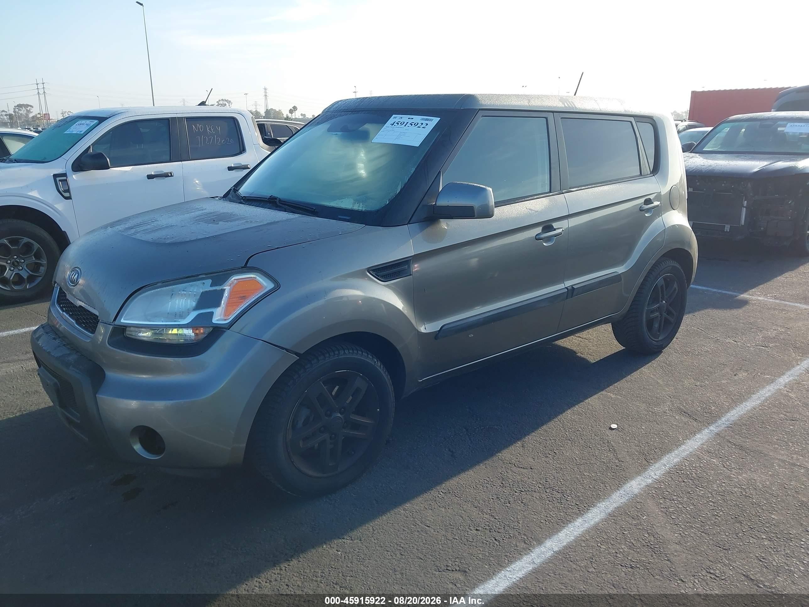 2011 Kia Soul + Серый vin: KNDJT2A20B7260013