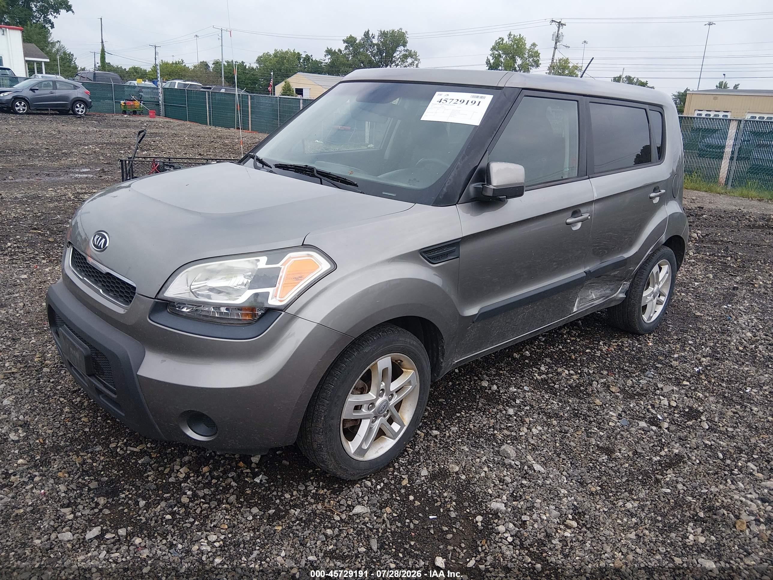 2011 Kia Soul + Gray vin: KNDJT2A20B7260383