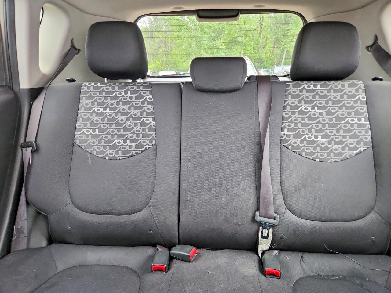 2011 Kia Soul + Gray vin: KNDJT2A20B7278690