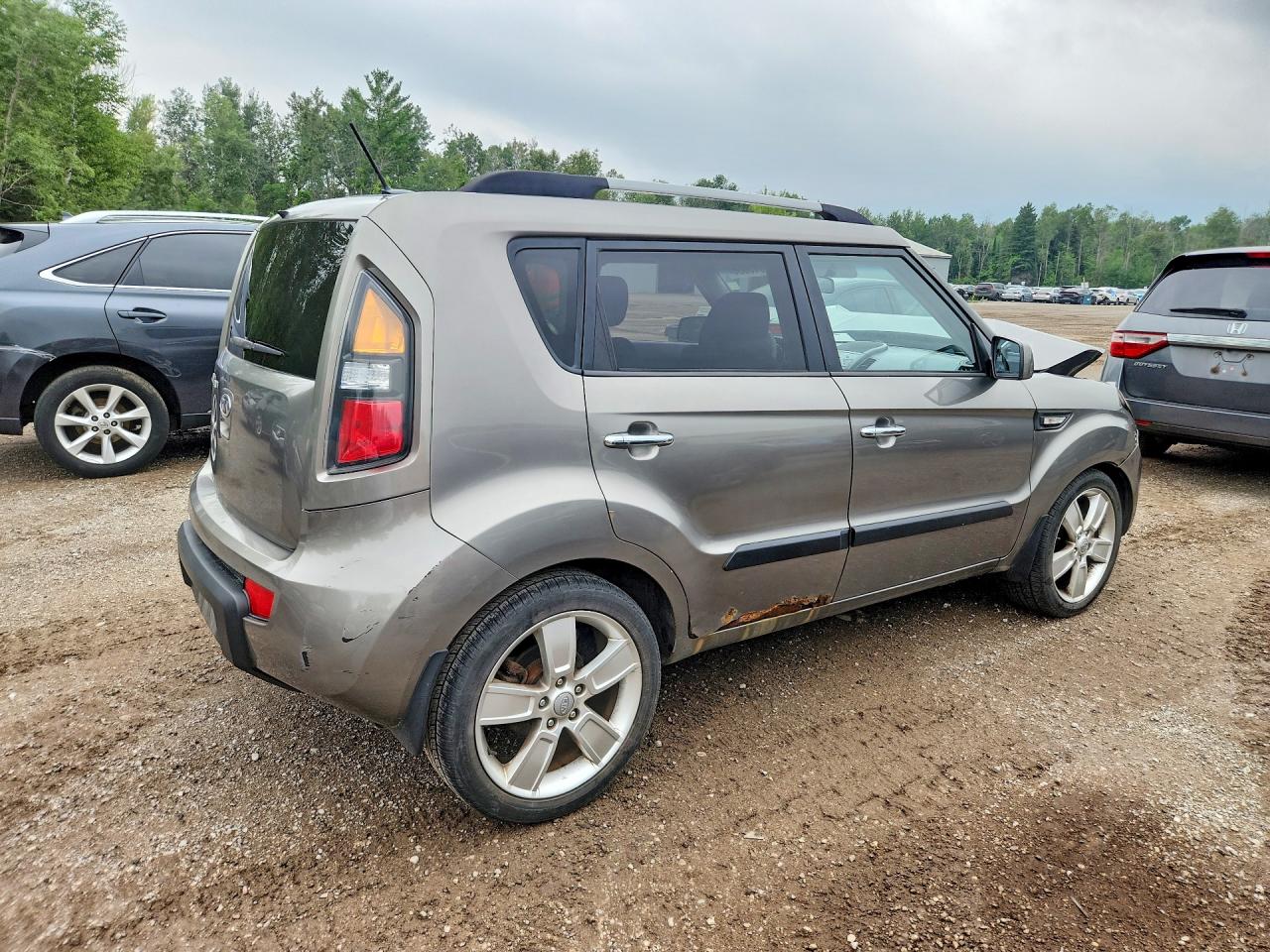 2011 Kia Soul + Gray vin: KNDJT2A20B7278690
