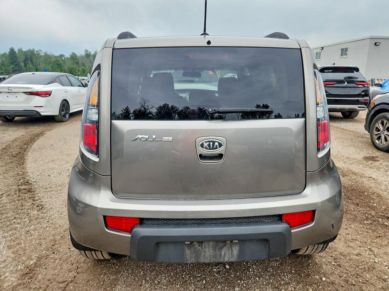 2011 Kia Soul + Gray vin: KNDJT2A20B7278690
