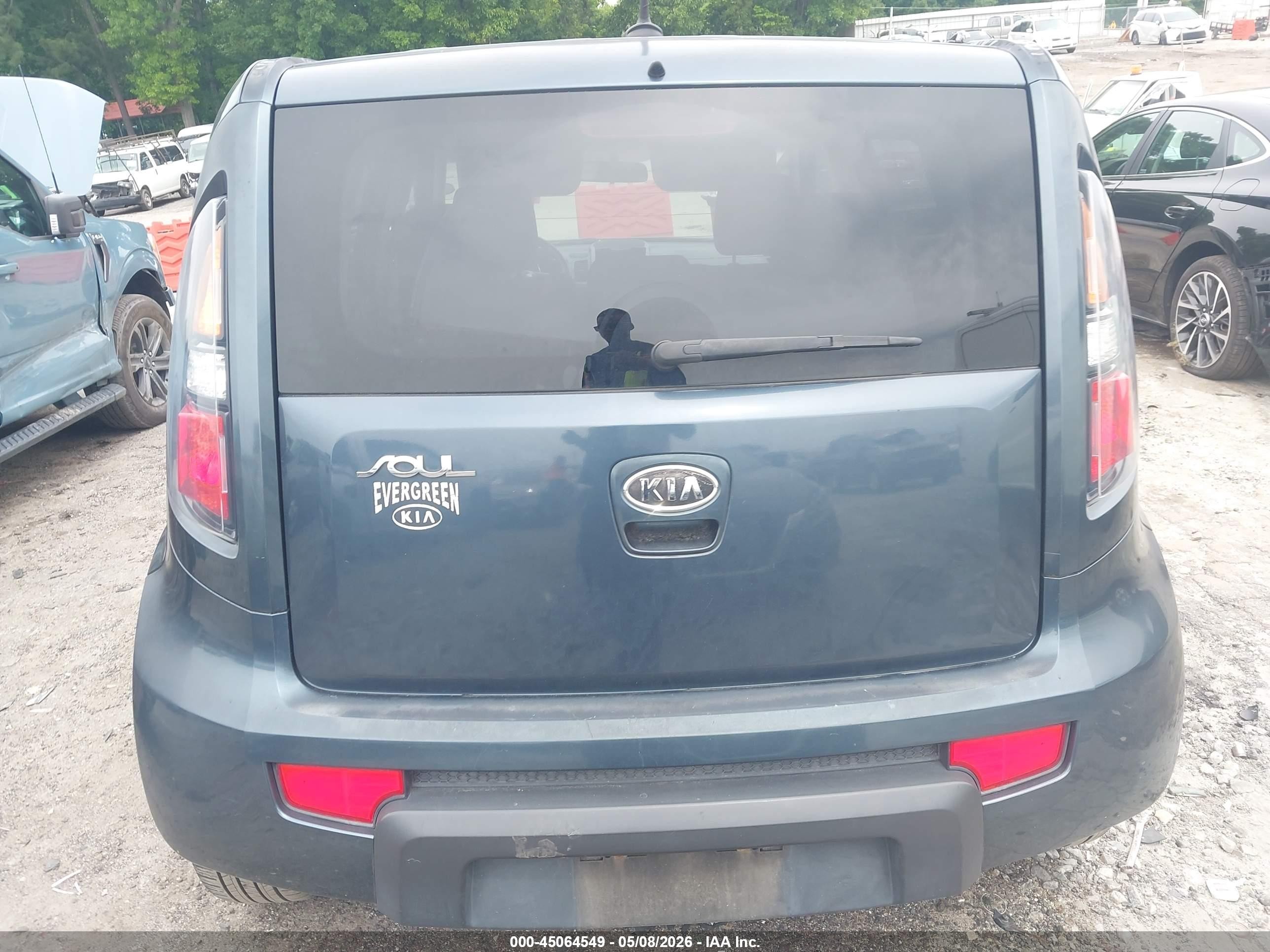 2011 Kia Soul + Dark Blue vin: KNDJT2A20B7289107