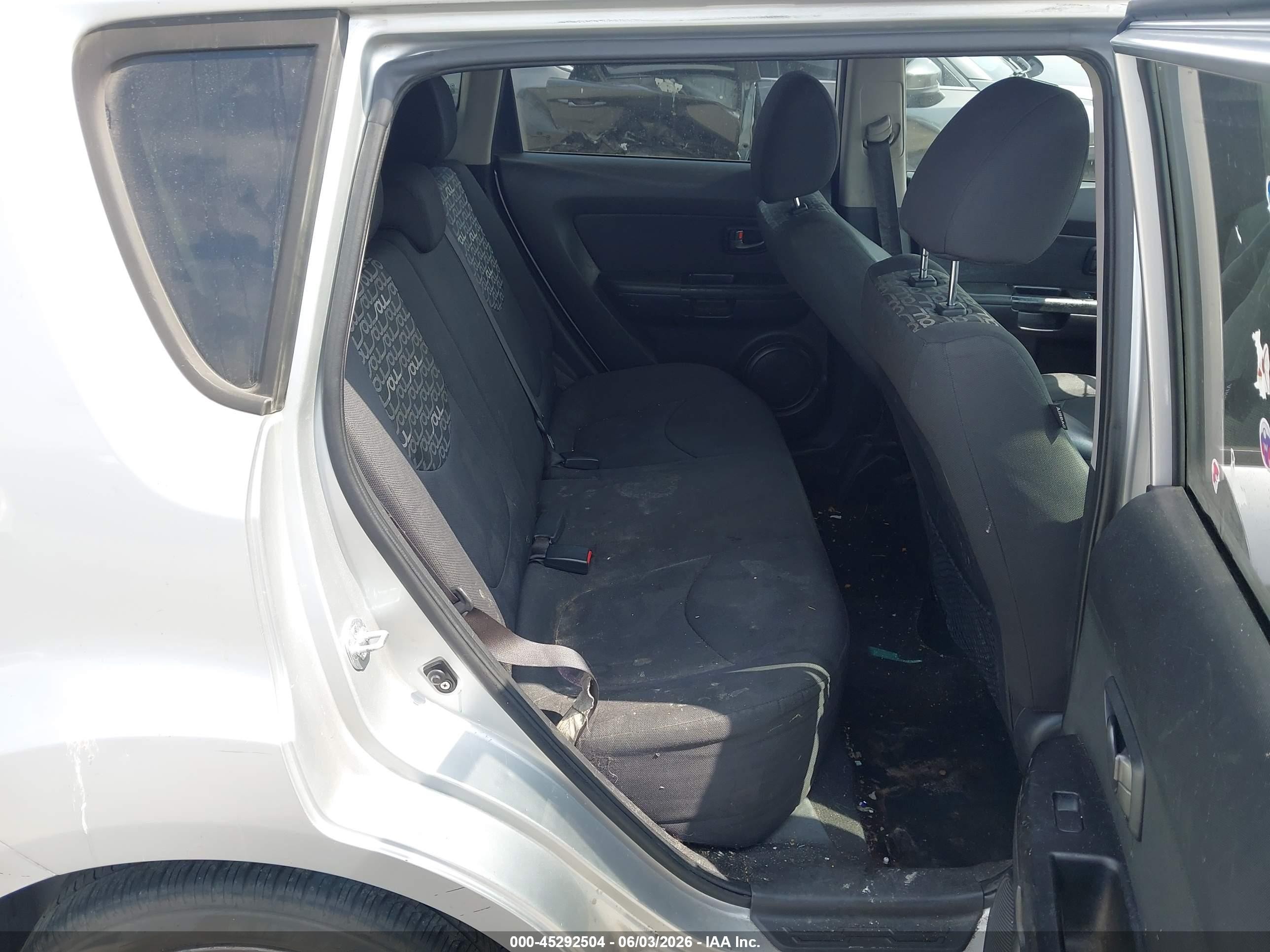 2011 Kia Soul + Silver vin: KNDJT2A20B7306326