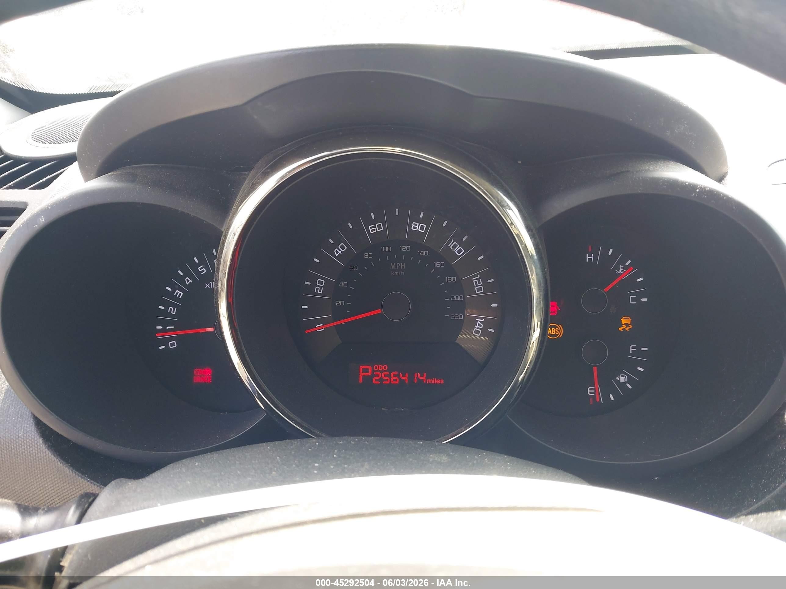 2011 Kia Soul + Silver vin: KNDJT2A20B7306326