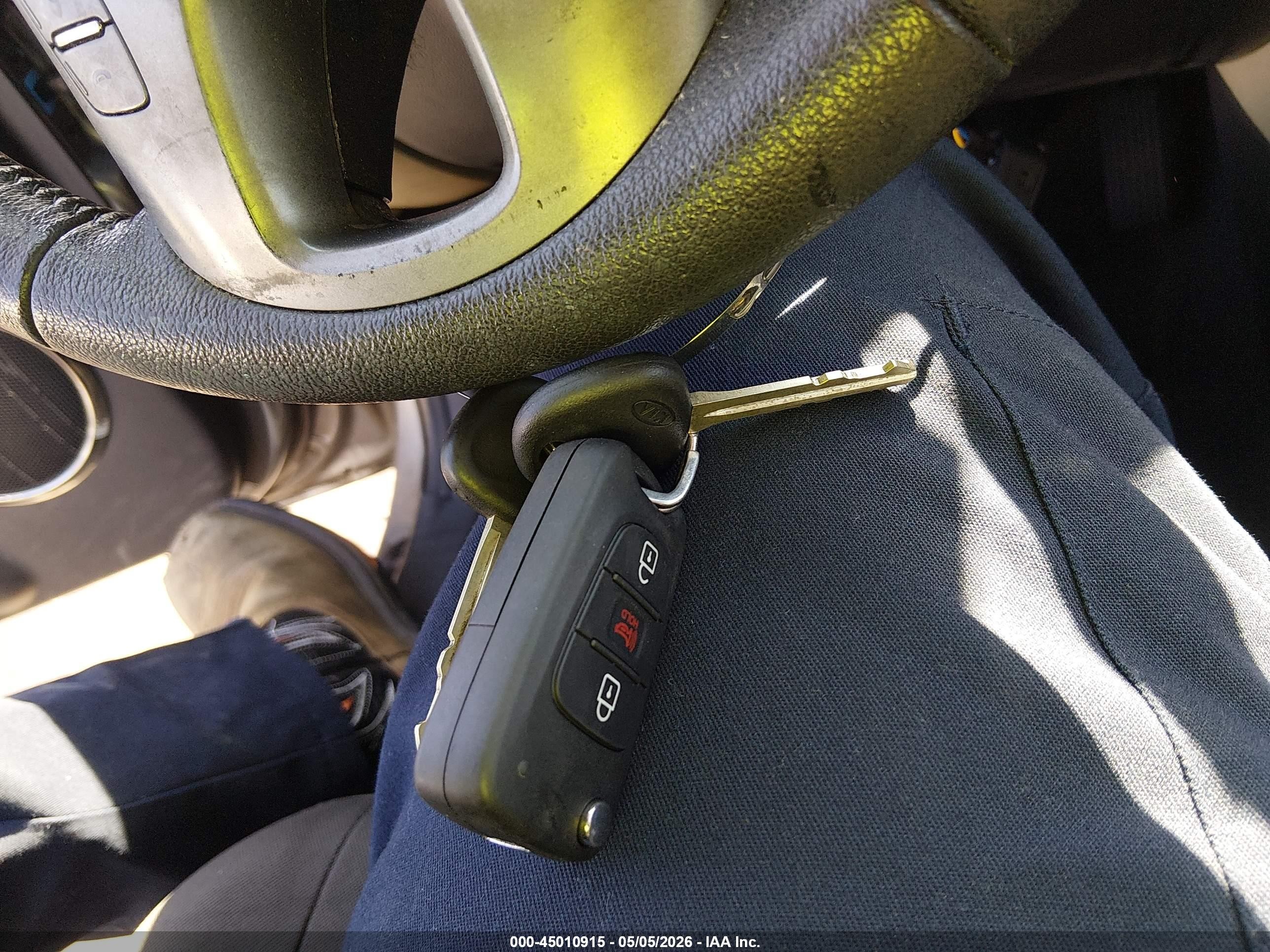 2011 Kia Soul ! Серебряный vin: KNDJT2A20B7345465