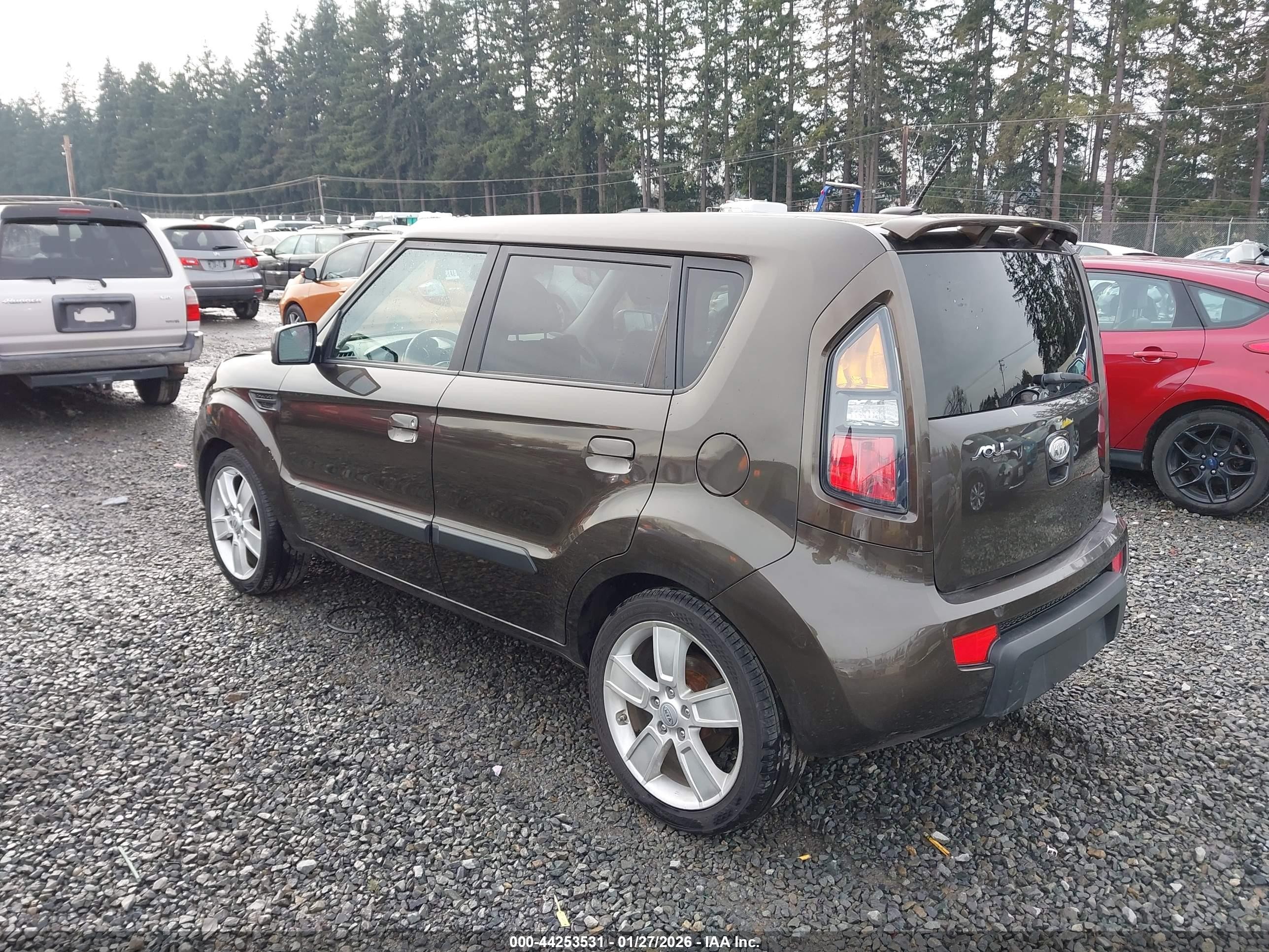 2010 Kia Soul ! Brown vin: KNDJT2A21A7124424
