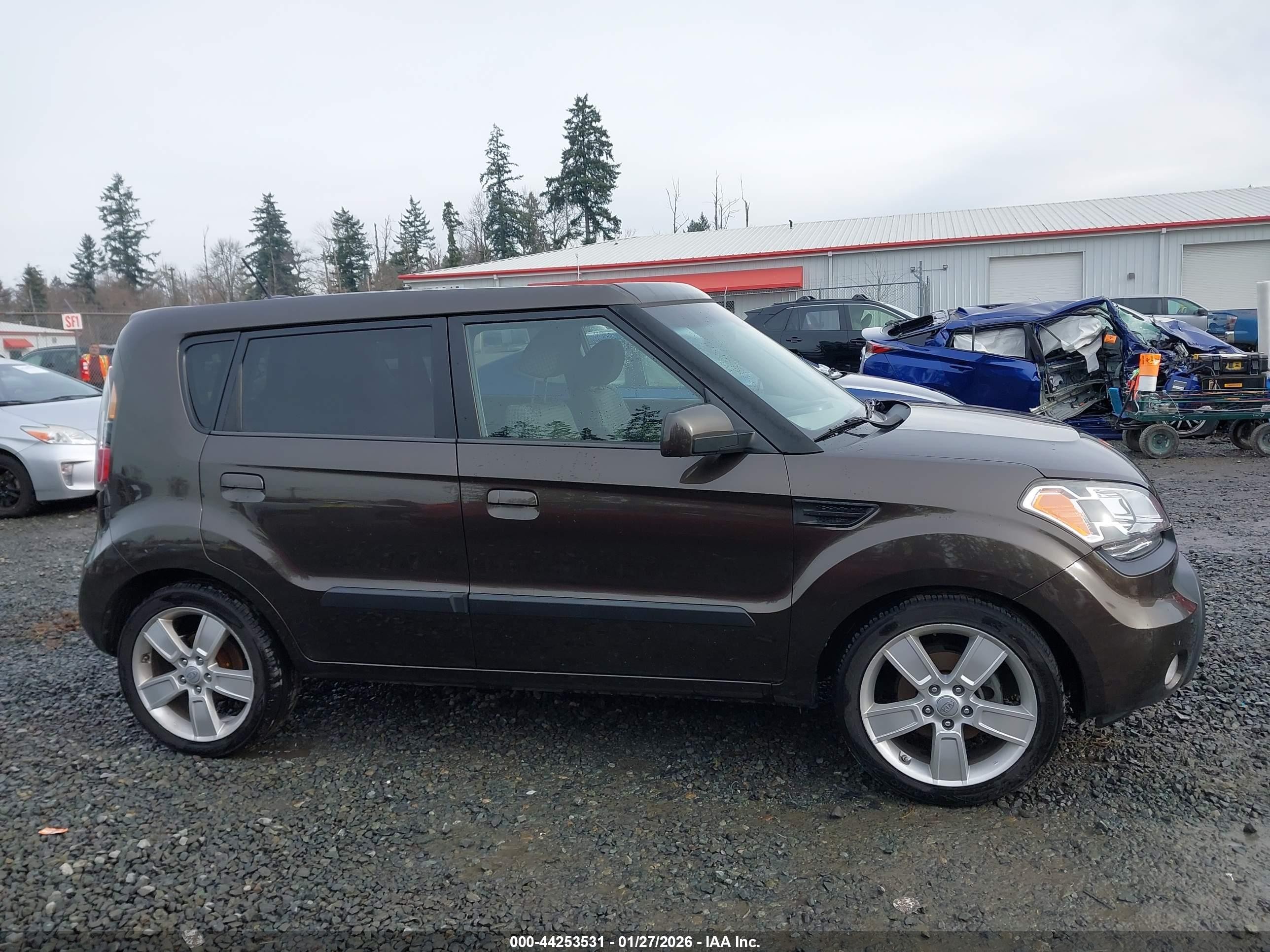 2010 Kia Soul ! Brown vin: KNDJT2A21A7124424