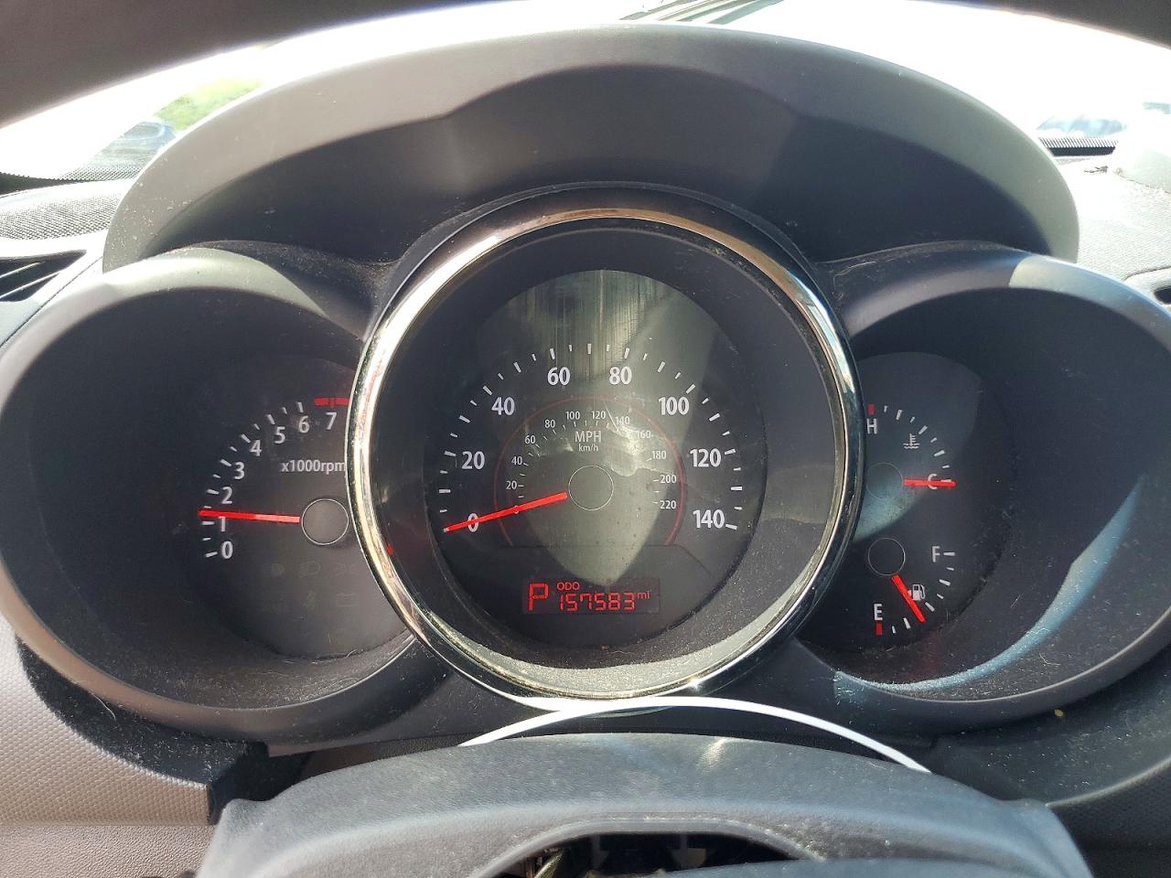 2010 Kia Soul +/!/sport Белый vin: KNDJT2A21A7166141