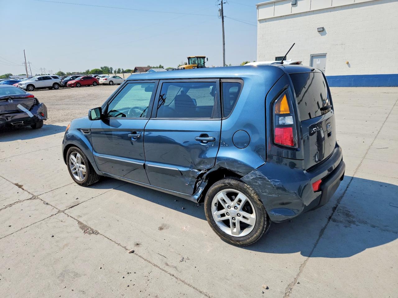 2011 Kia Soul + Синий vin: KNDJT2A21B7197732