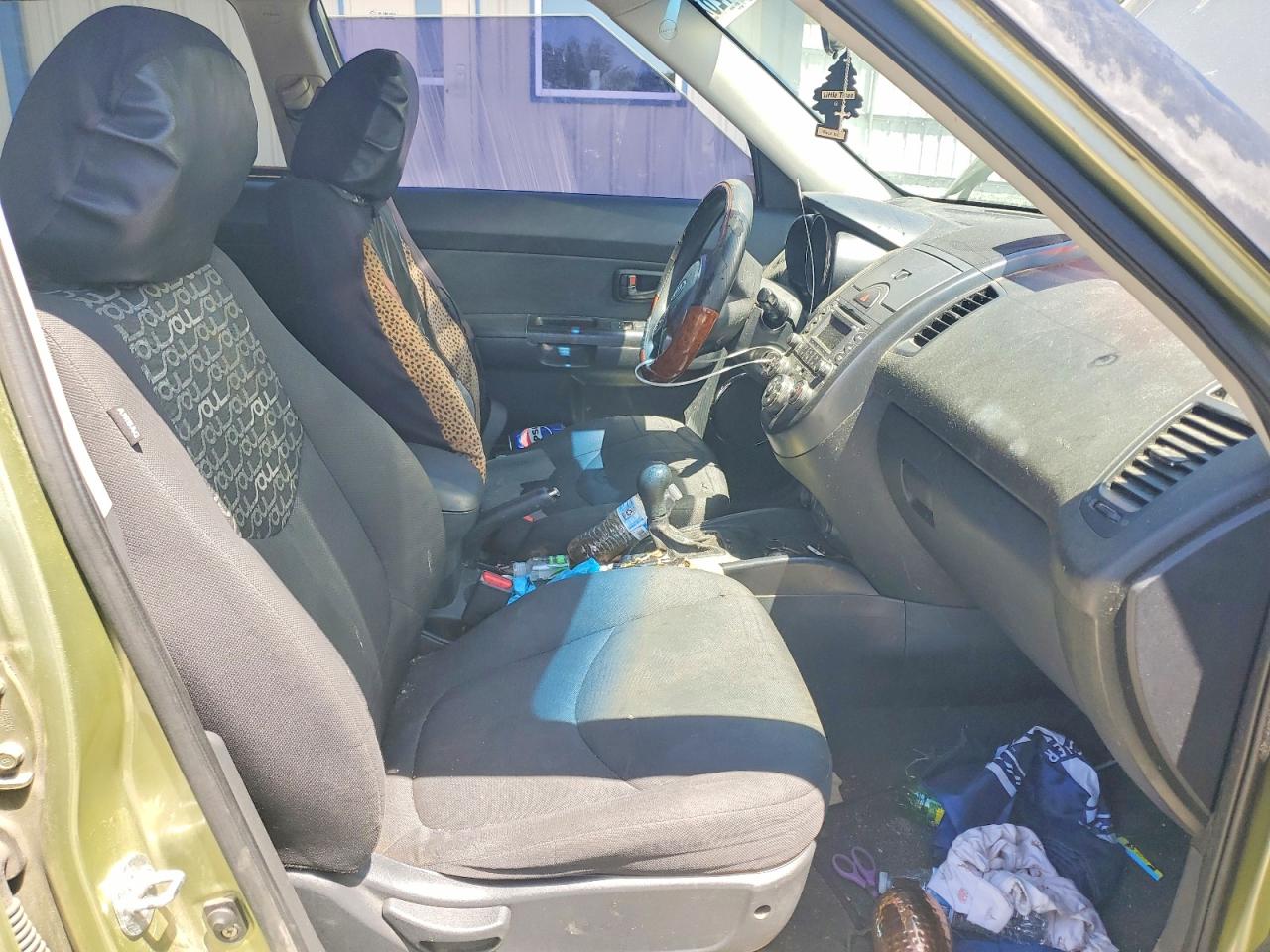 2011 Kia Soul + Green vin: KNDJT2A21B7215470