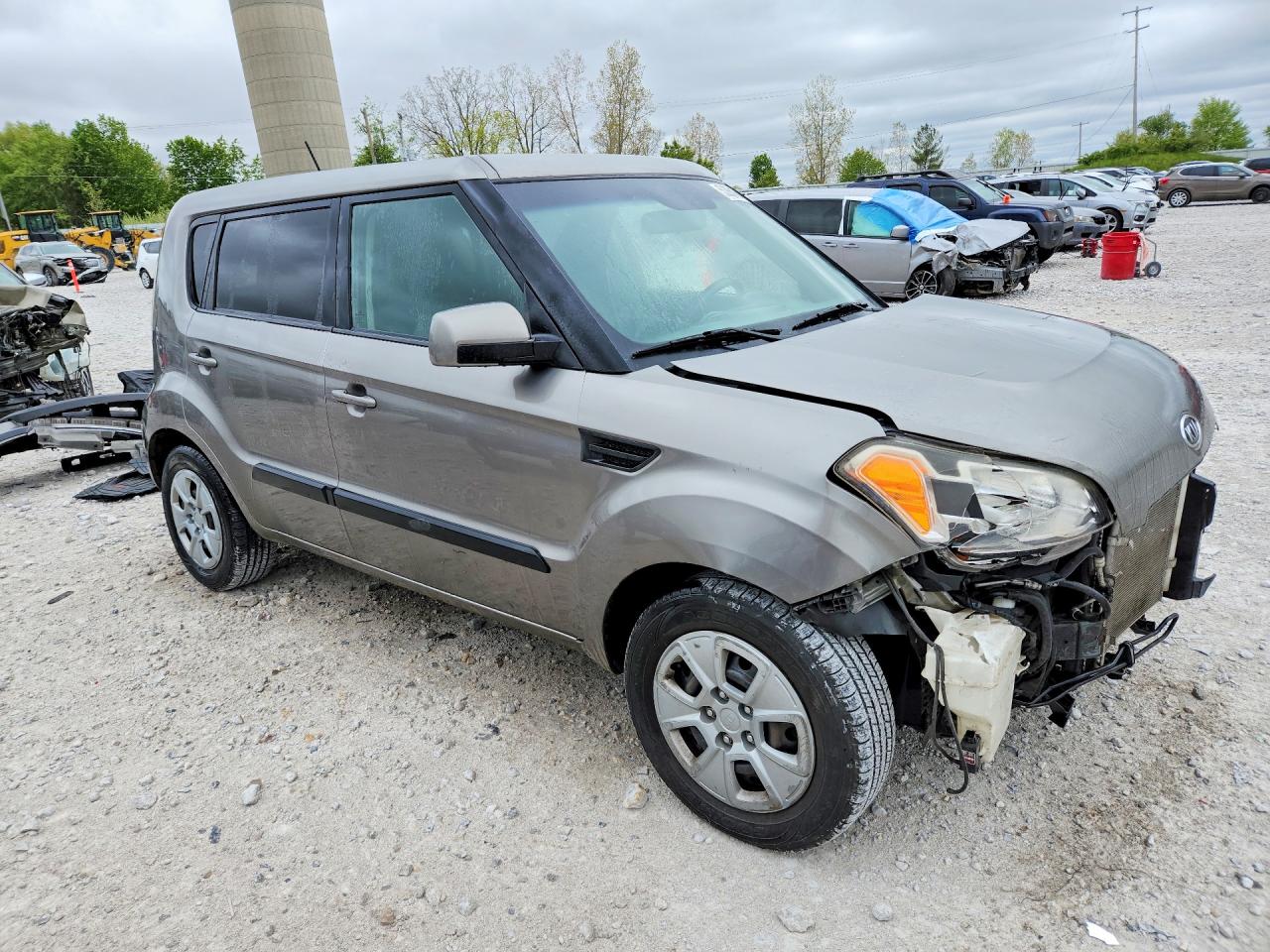 2011 Kia Soul + Gray vin: KNDJT2A21B7215694
