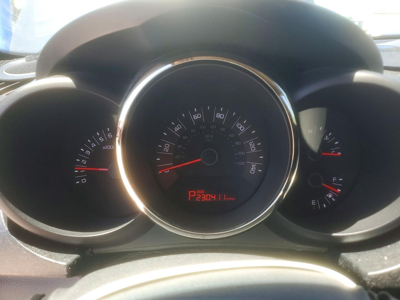 2011 Kia Soul + Green vin: KNDJT2A21B7218059