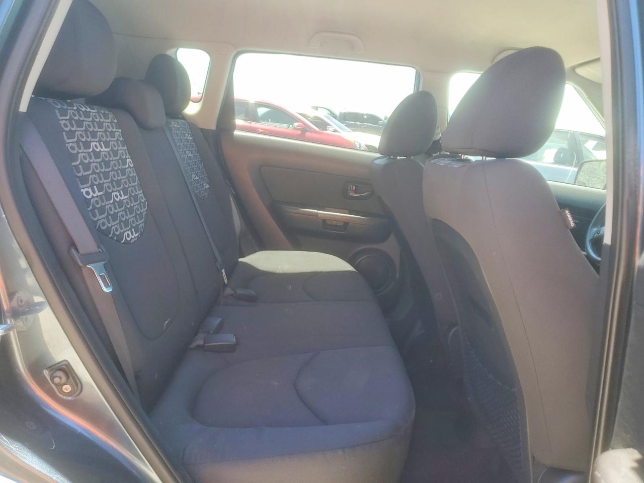 2011 Kia Soul + Green vin: KNDJT2A21B7218059