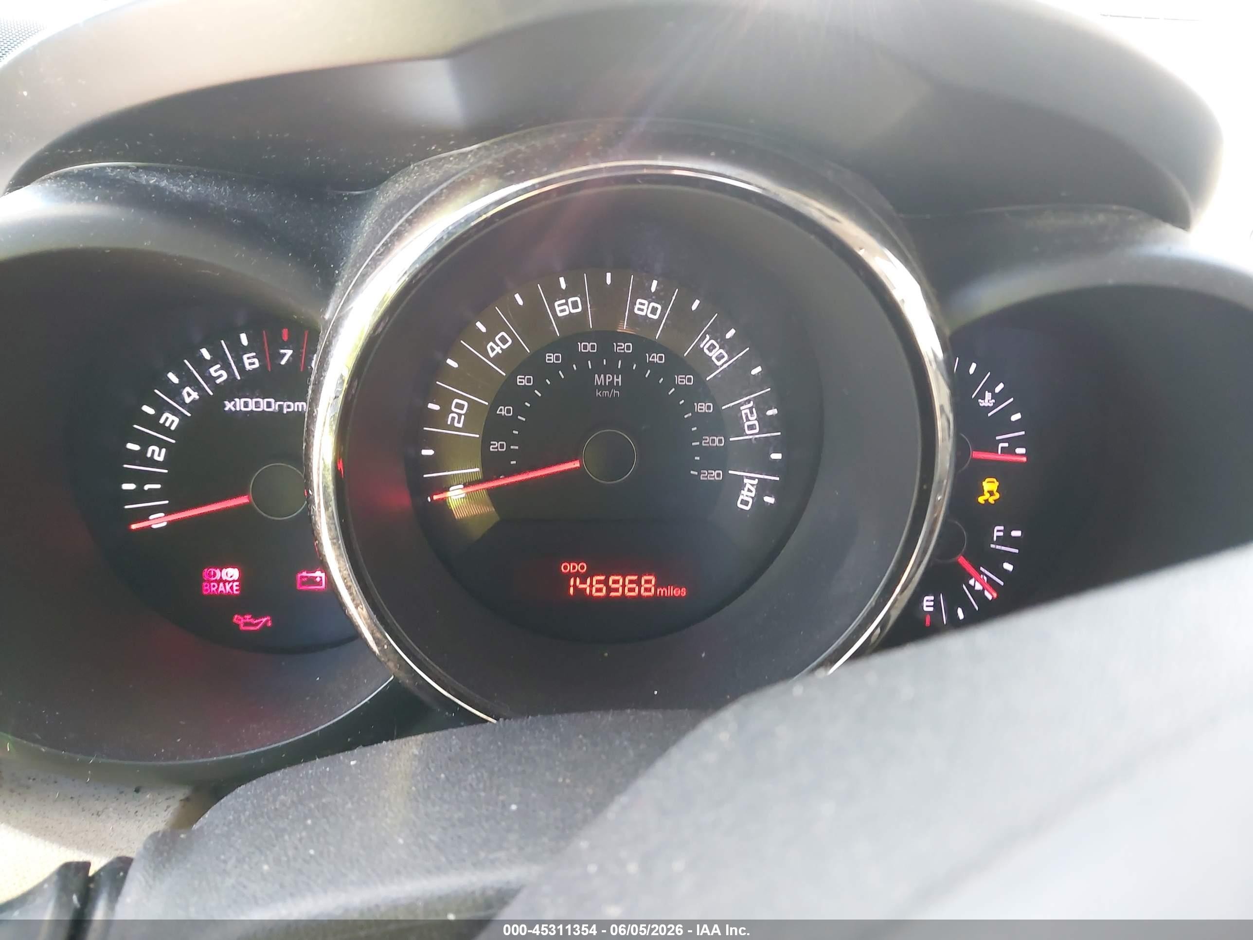 2011 Kia Soul ! Gray vin: KNDJT2A21B7247478