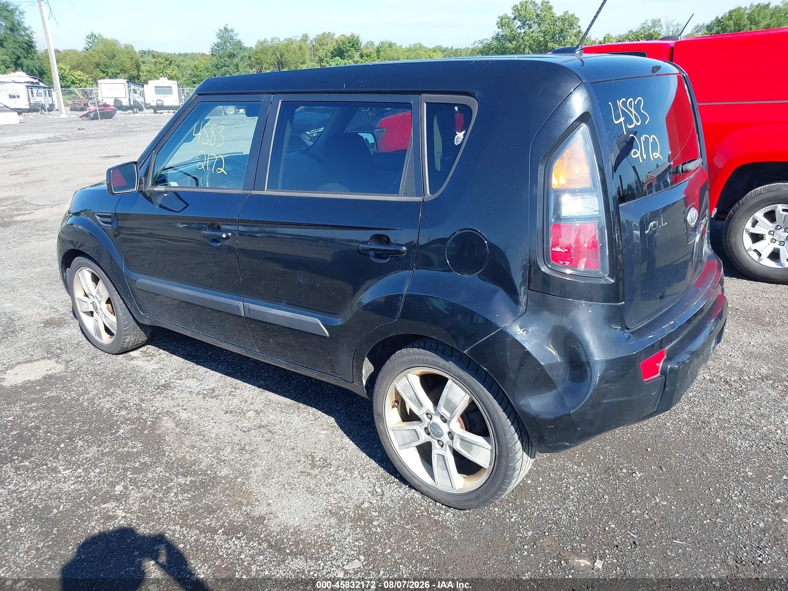 2011 Kia Soul ! Black vin: KNDJT2A21B7273790