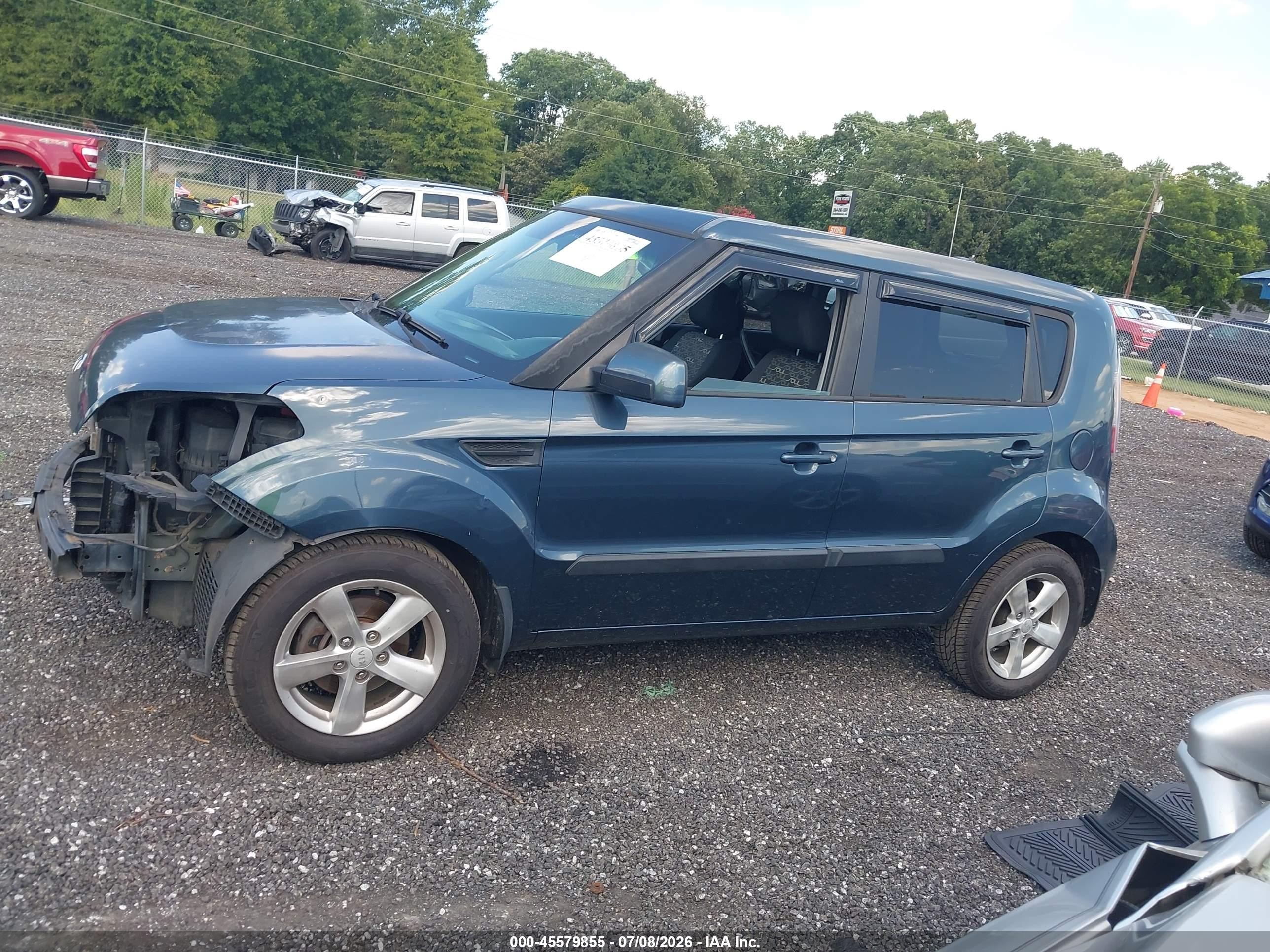2011 Kia Soul + Gray vin: KNDJT2A21B7312782