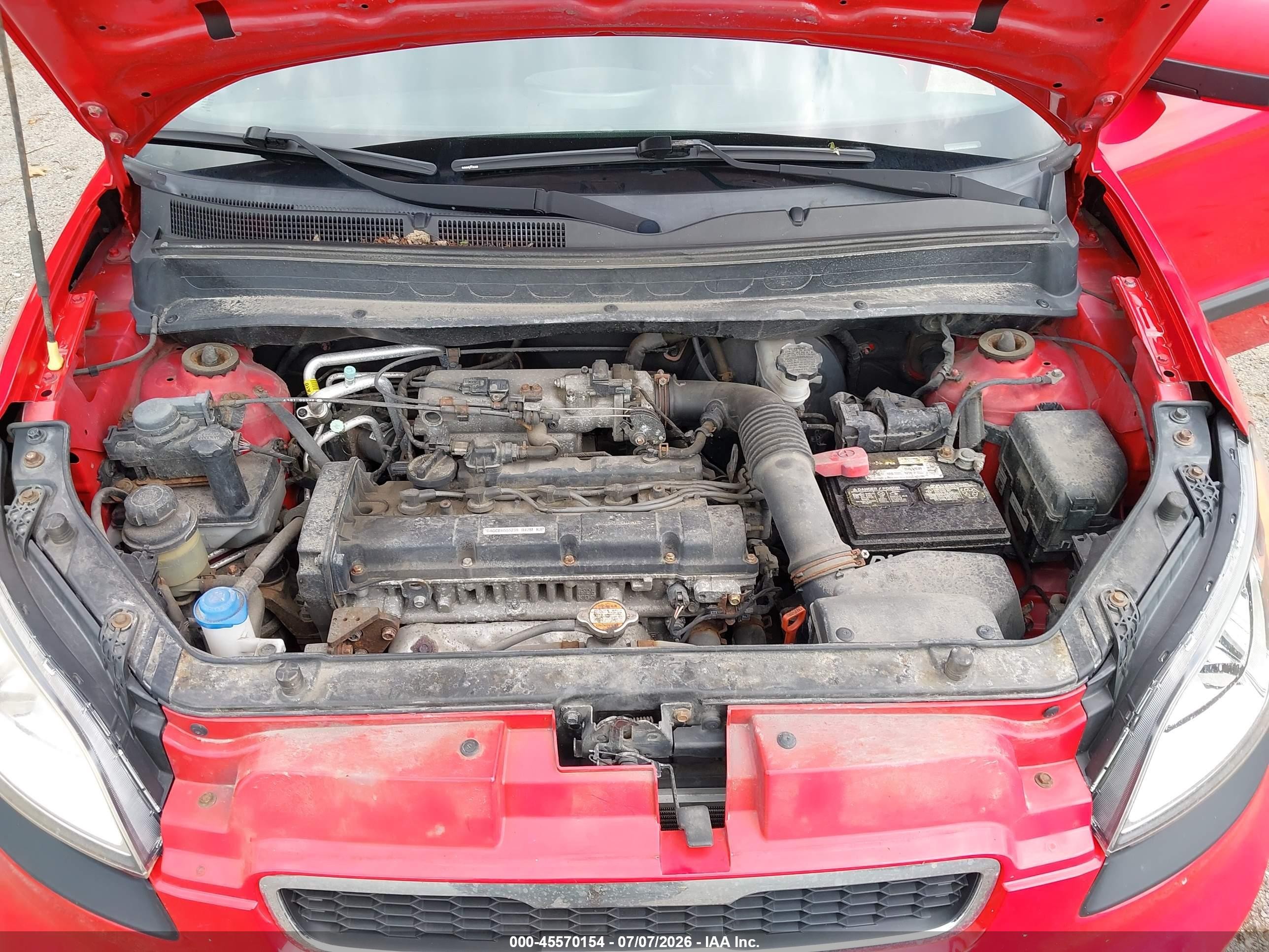 2011 Kia Soul + Red vin: KNDJT2A21B7331994