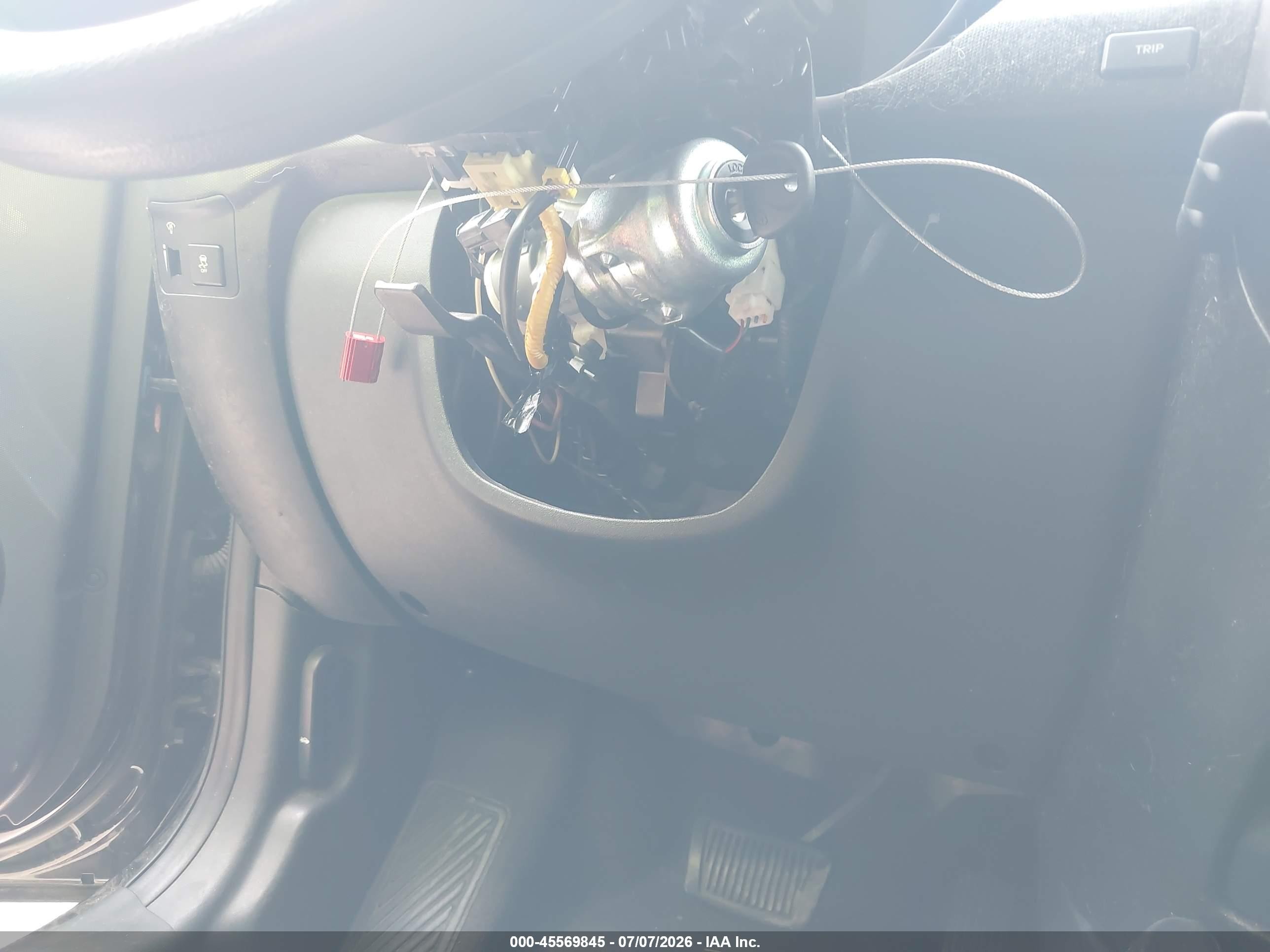 2011 Kia Soul + Black vin: KNDJT2A21B7710543