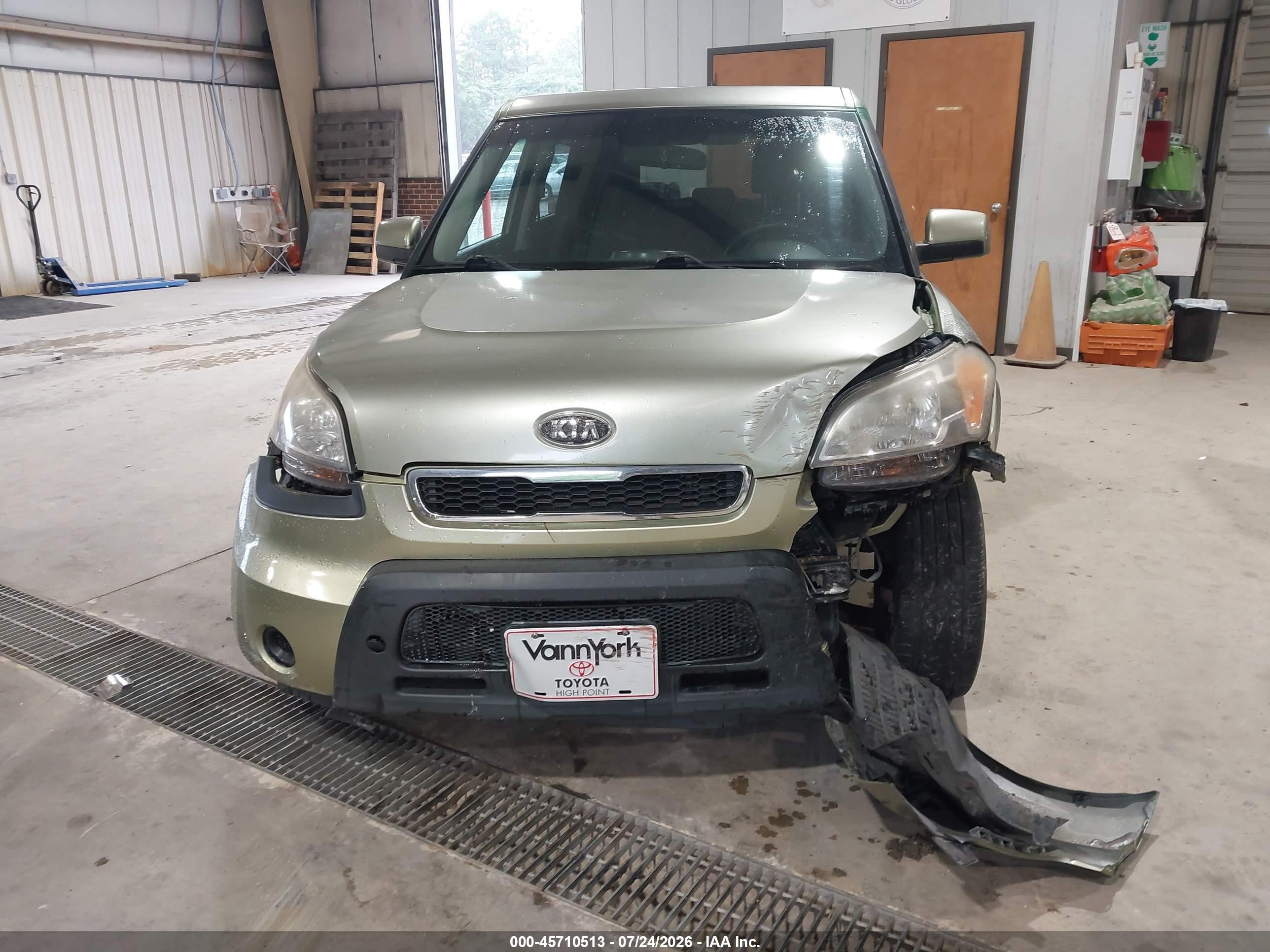 2010 Kia Soul + Green vin: KNDJT2A22A7138994