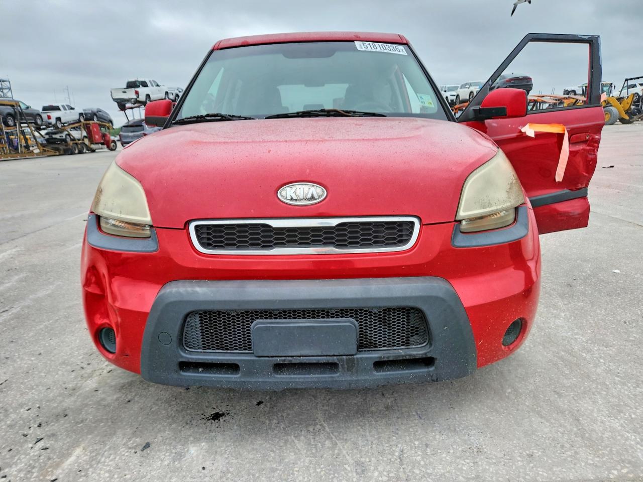 2010 Kia Soul + Red vin: KNDJT2A22A7158288