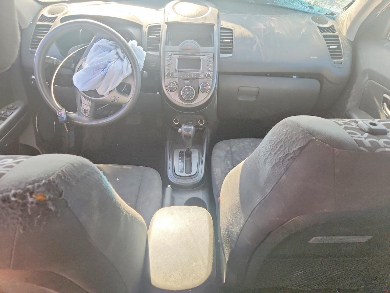 2010 Kia Soul + Silver vin: KNDJT2A22A7171915