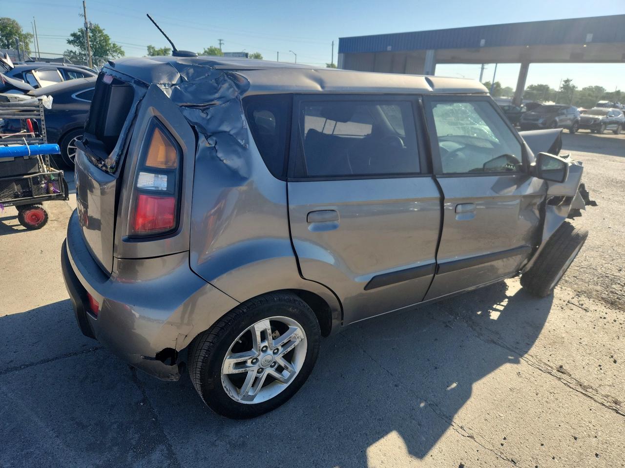 2010 Kia Soul + Silver vin: KNDJT2A22A7171915