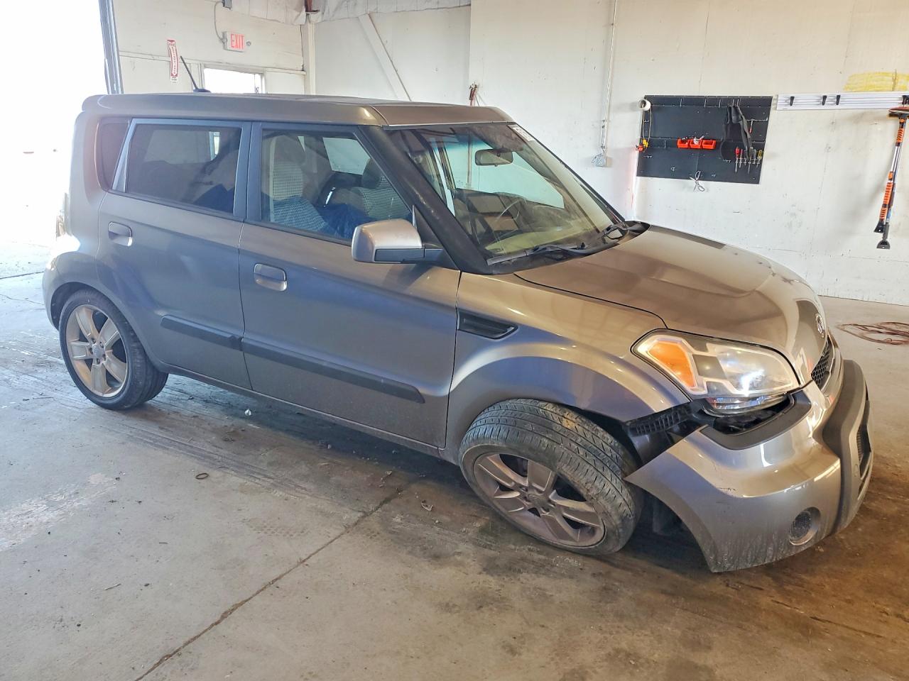 2010 Kia Soul + Gray vin: KNDJT2A22A7178735