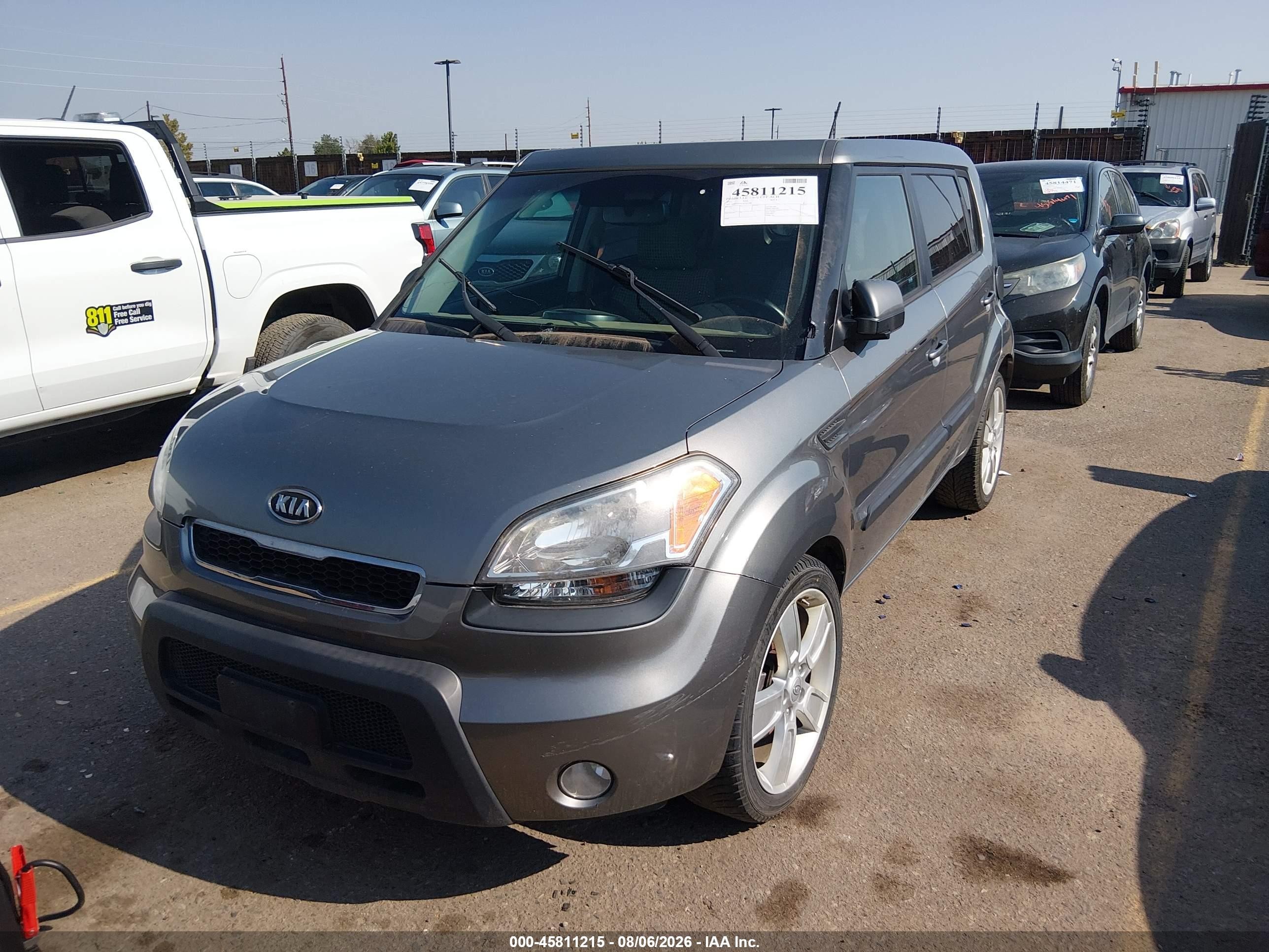 2011 Kia Soul ! Серый vin: KNDJT2A22B7201108
