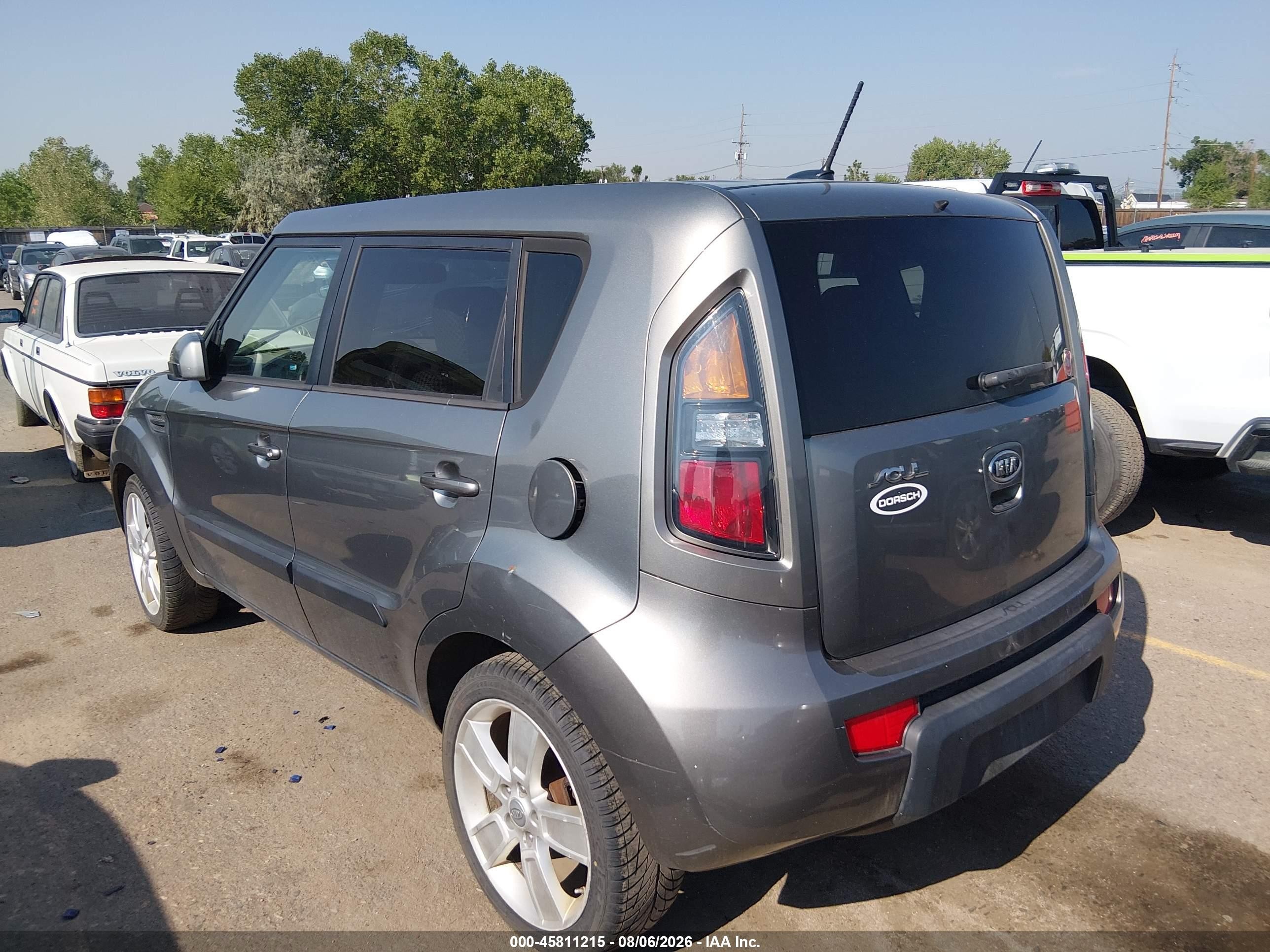 2011 Kia Soul ! Серый vin: KNDJT2A22B7201108