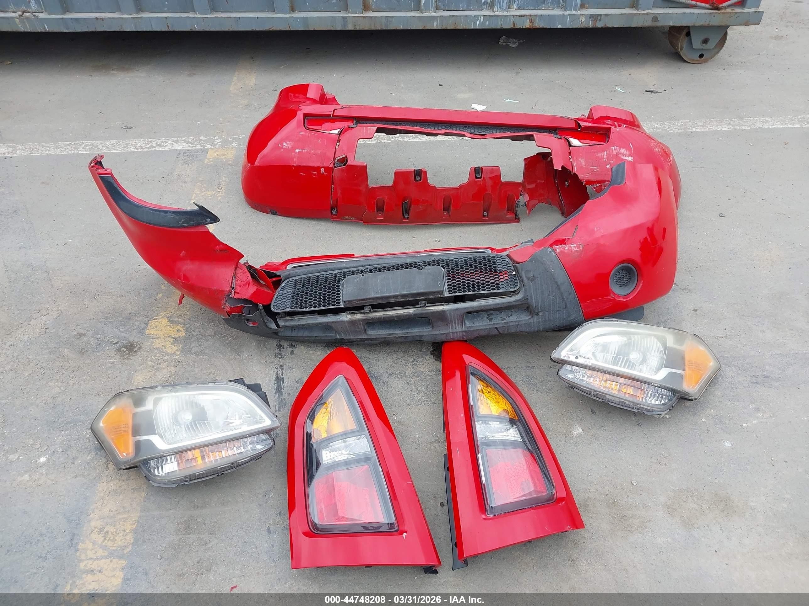 2011 Kia Soul + Red vin: KNDJT2A22B7234416